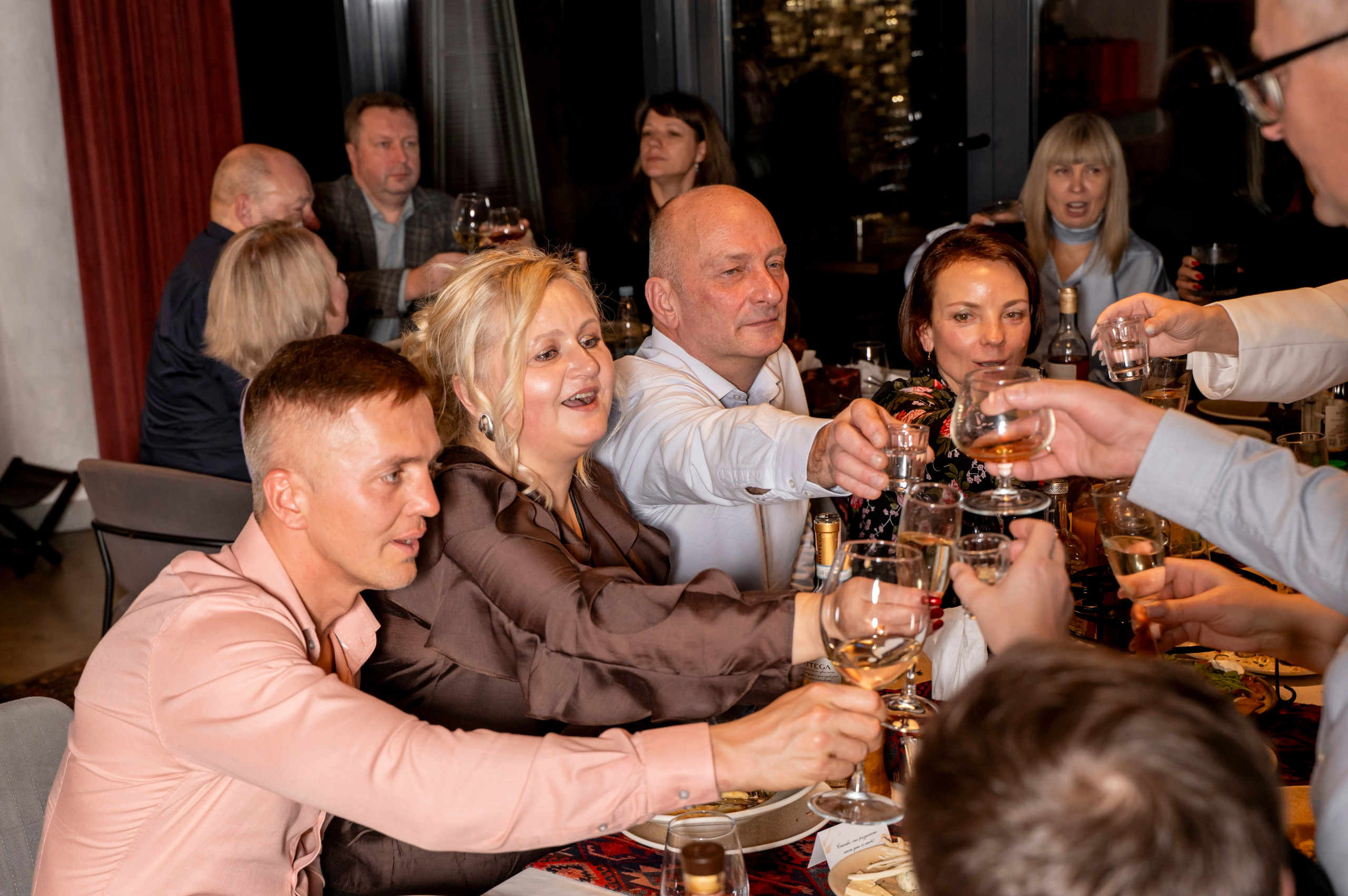 съемка корпоратива, съемка дня рождения, репортажа фотосессия, фотограф Минск, съемка мероприятия, фотограф Ольга Шаповалова, репортаж Беларусь, съемка праздника, фотосессия и видео съемка, организация дня рождения, съемка дня рождения в ресторане.