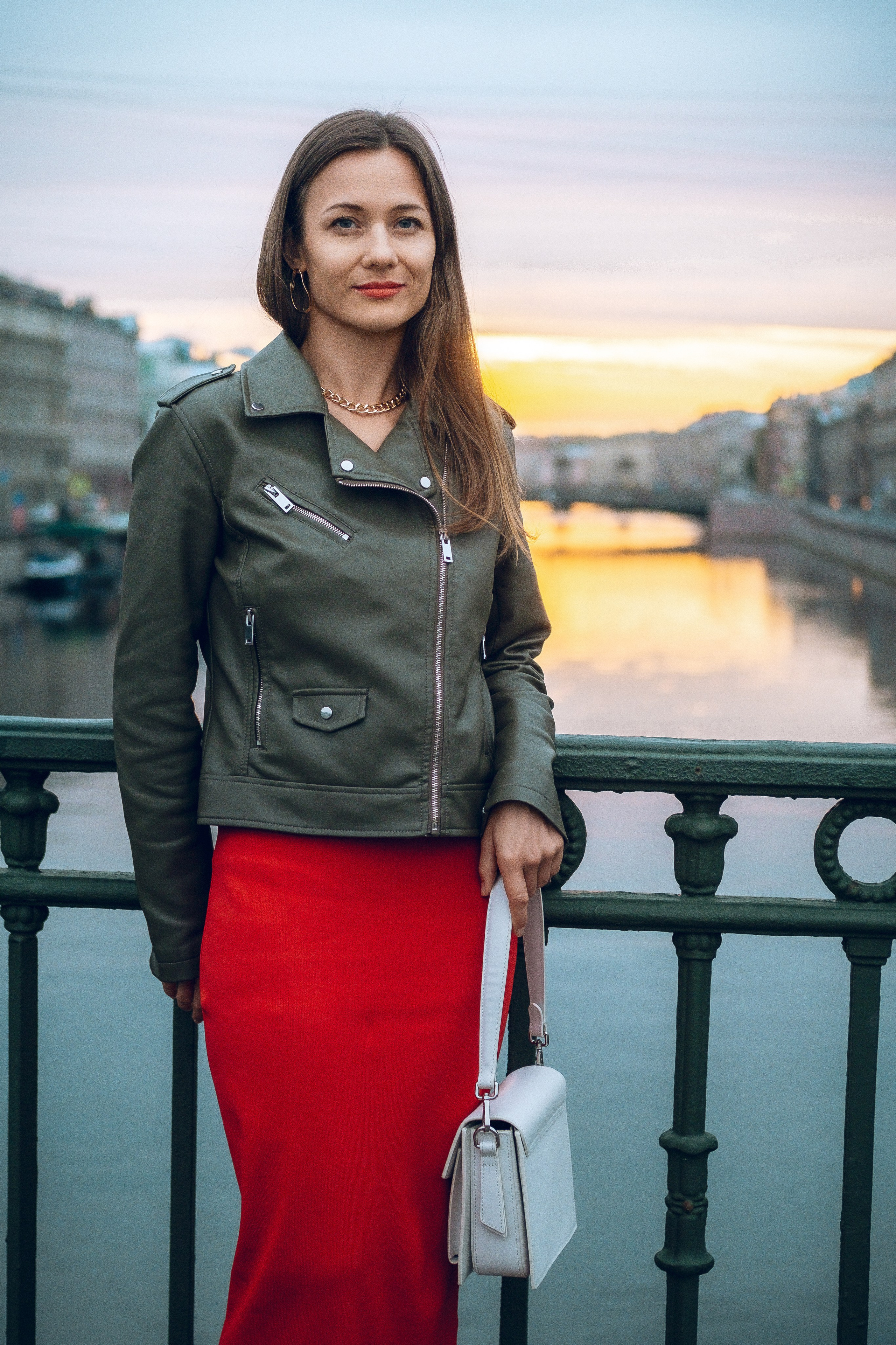 Александра. Прогулка на рассвете. Professional photoartist in St. Petersburg (wedding, reportage, portrait, model book, love story) Alexander Shvedov