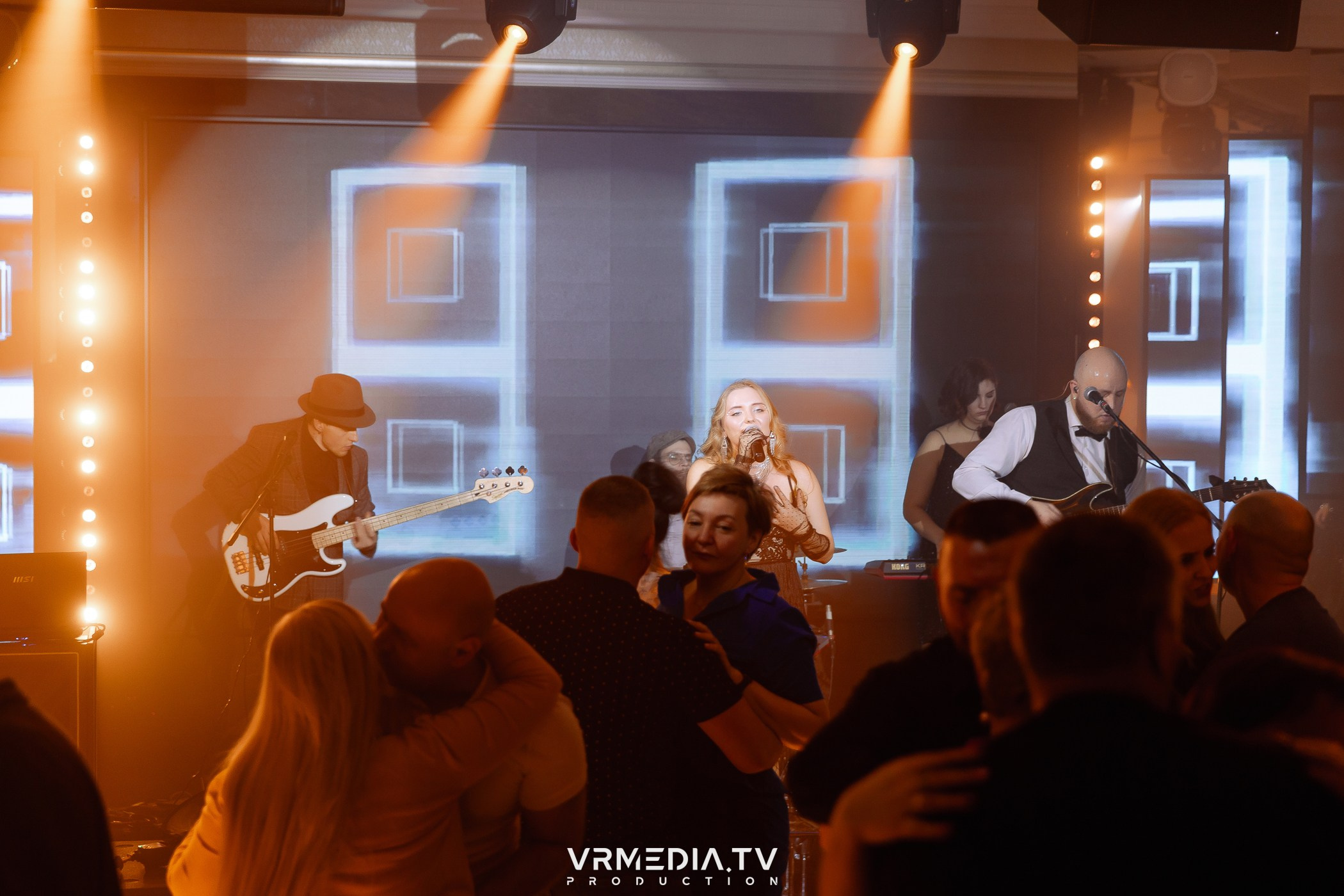 Выходные в ресторане «Лазурный берег»