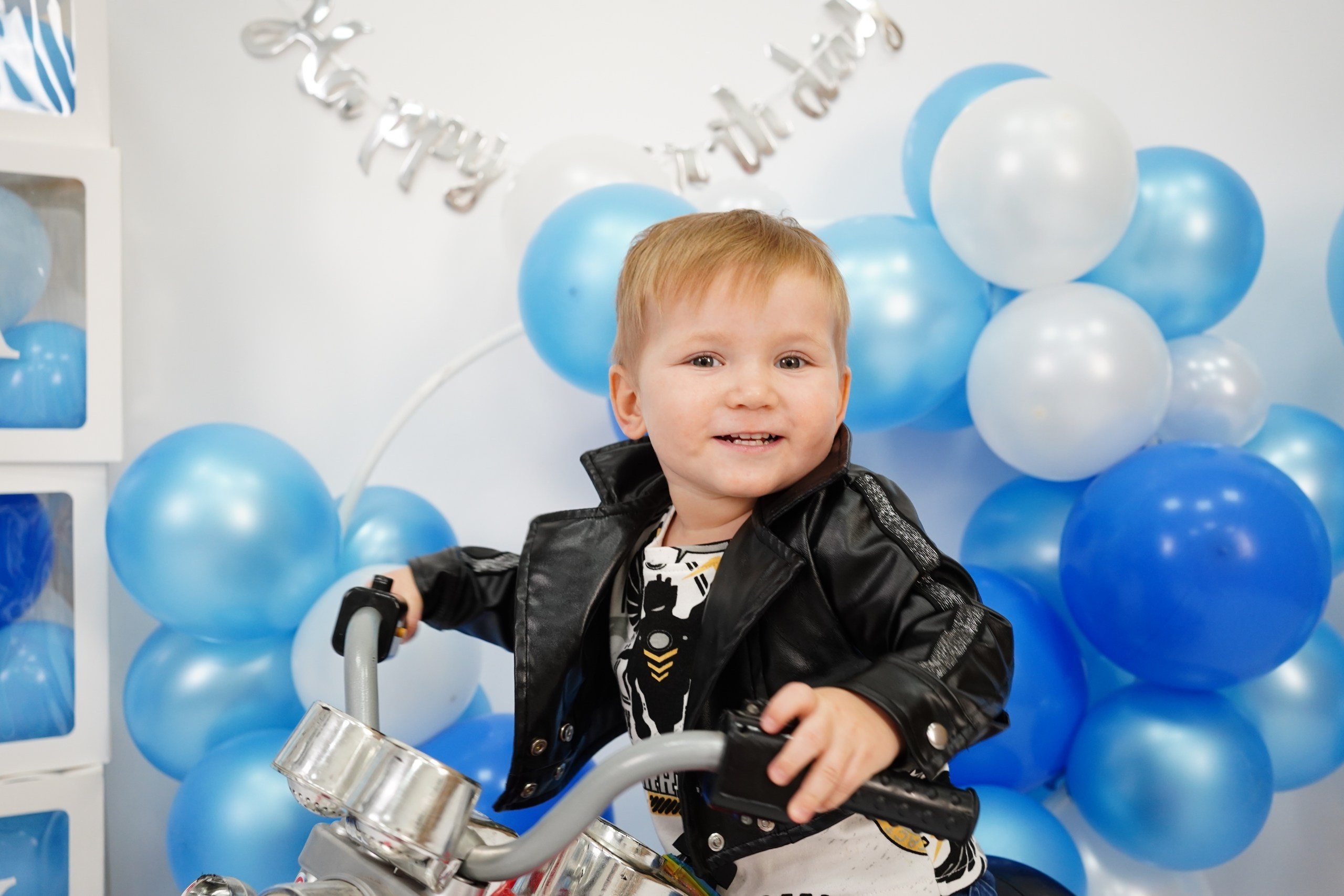 Фотосессия на Годик для Мальчиков. Детская Фотостудия ГОДОВАСИКИ в Санкт-Петербурге фотосесия на годик