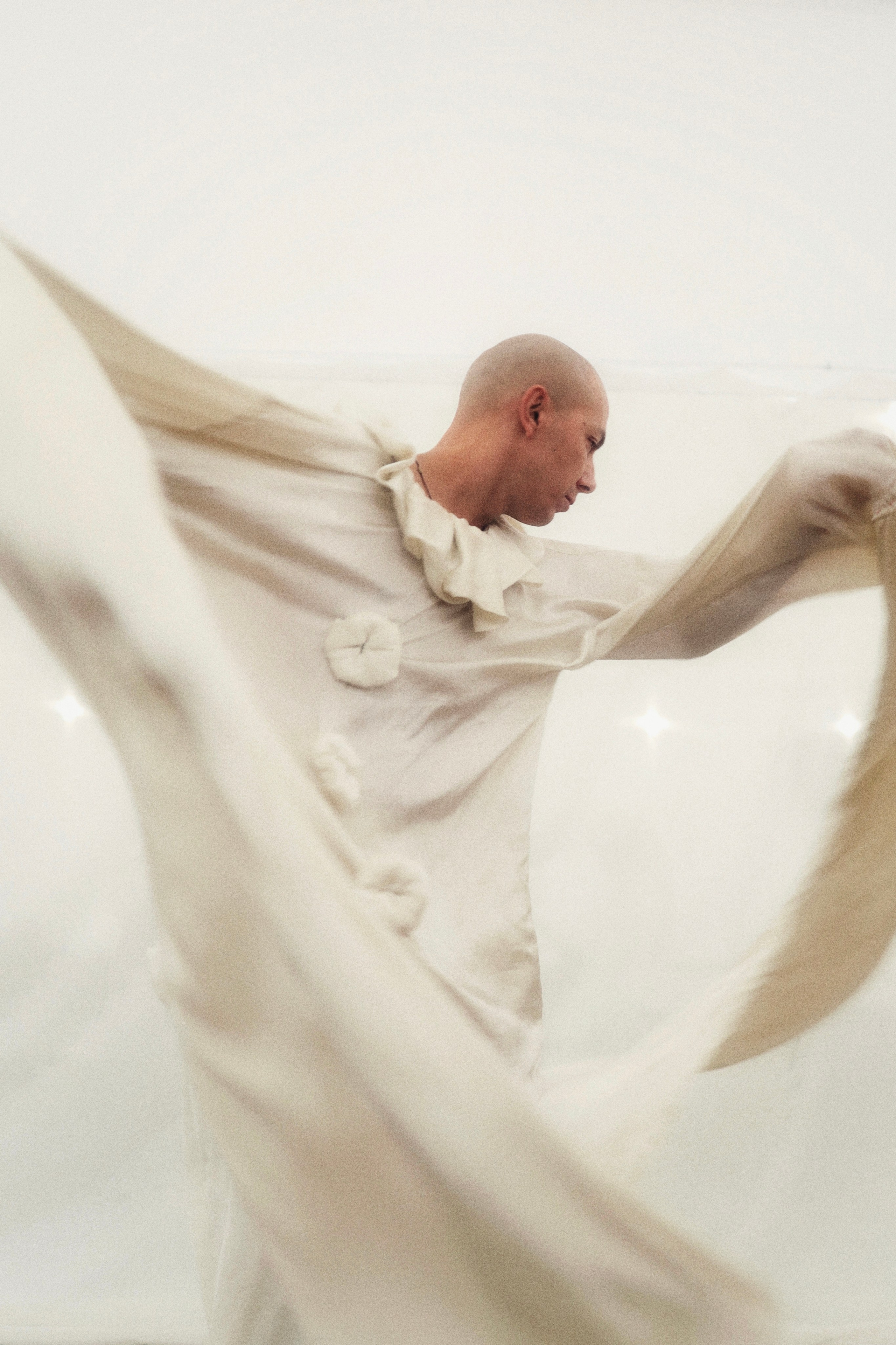 Pavel Alekhin, Clown-mime / Saint-Petersburg 2024. POLINA MÔMOT