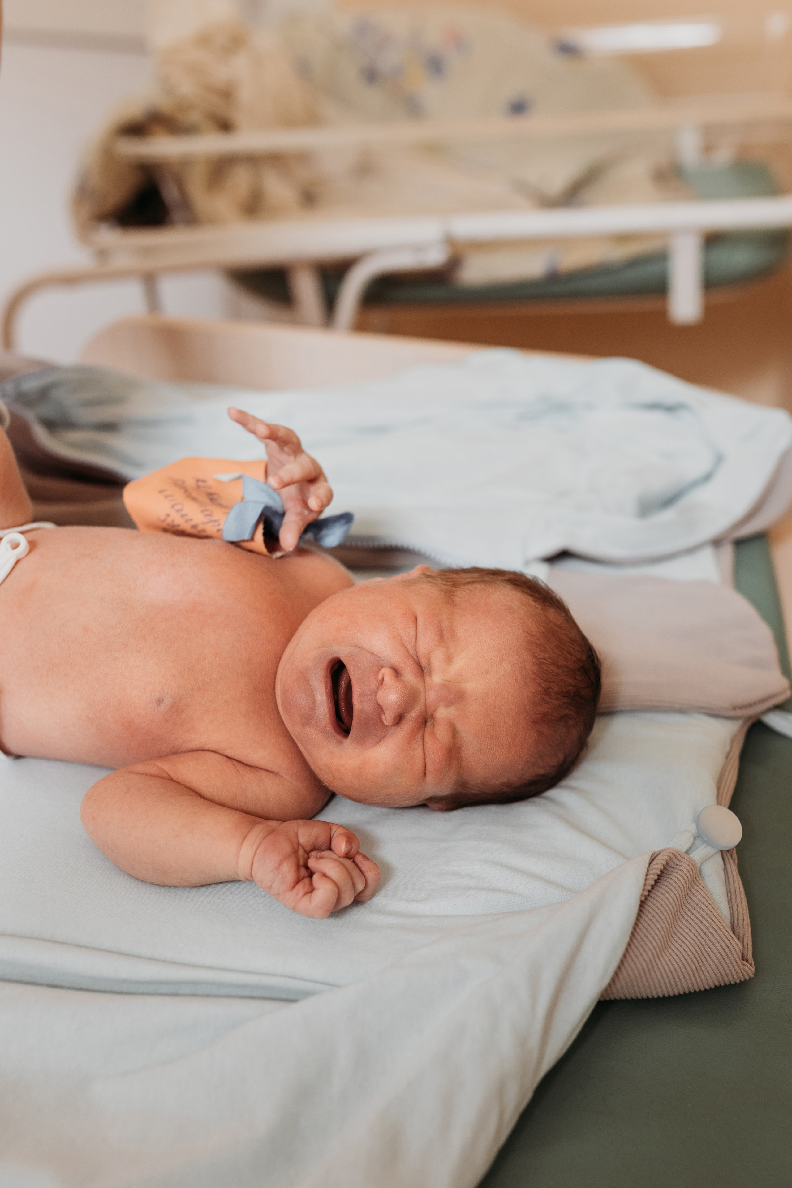 фотосессия выписки из роддома барнаул, фотосъемка выписки, выписка из роддома Барнаул, выписка Барнаул, фотограф на выписку Барнаул, дар выписка, первый роддом выписка фотограф