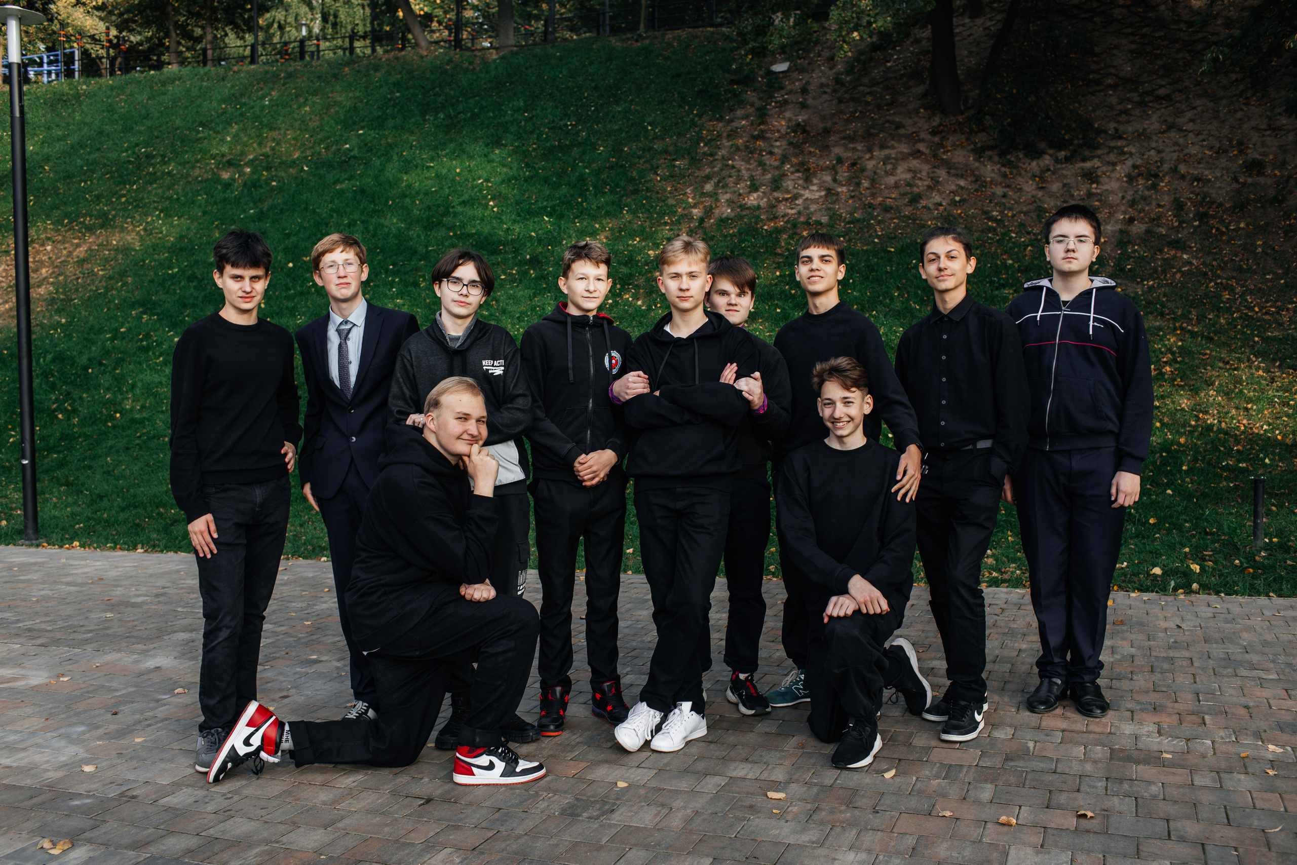 Фотосессия для выпускного альбома в парке Им. Талалихина. Выпускные альбомы в Подольске Москве и МО