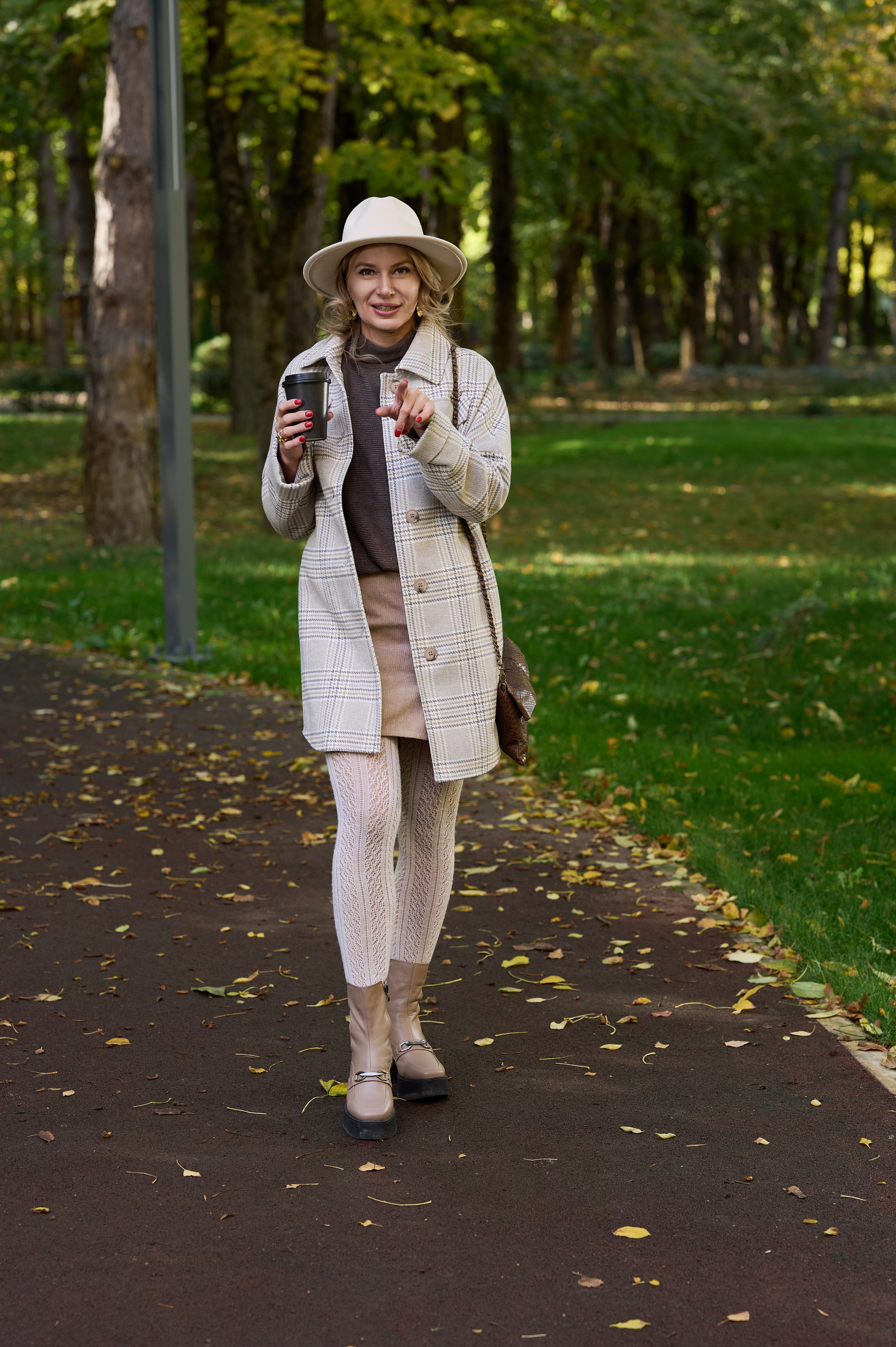 Фотосессия с Татьяной в осеннем парке. Портретный фотограф в Краснодаре Евгений Карпов