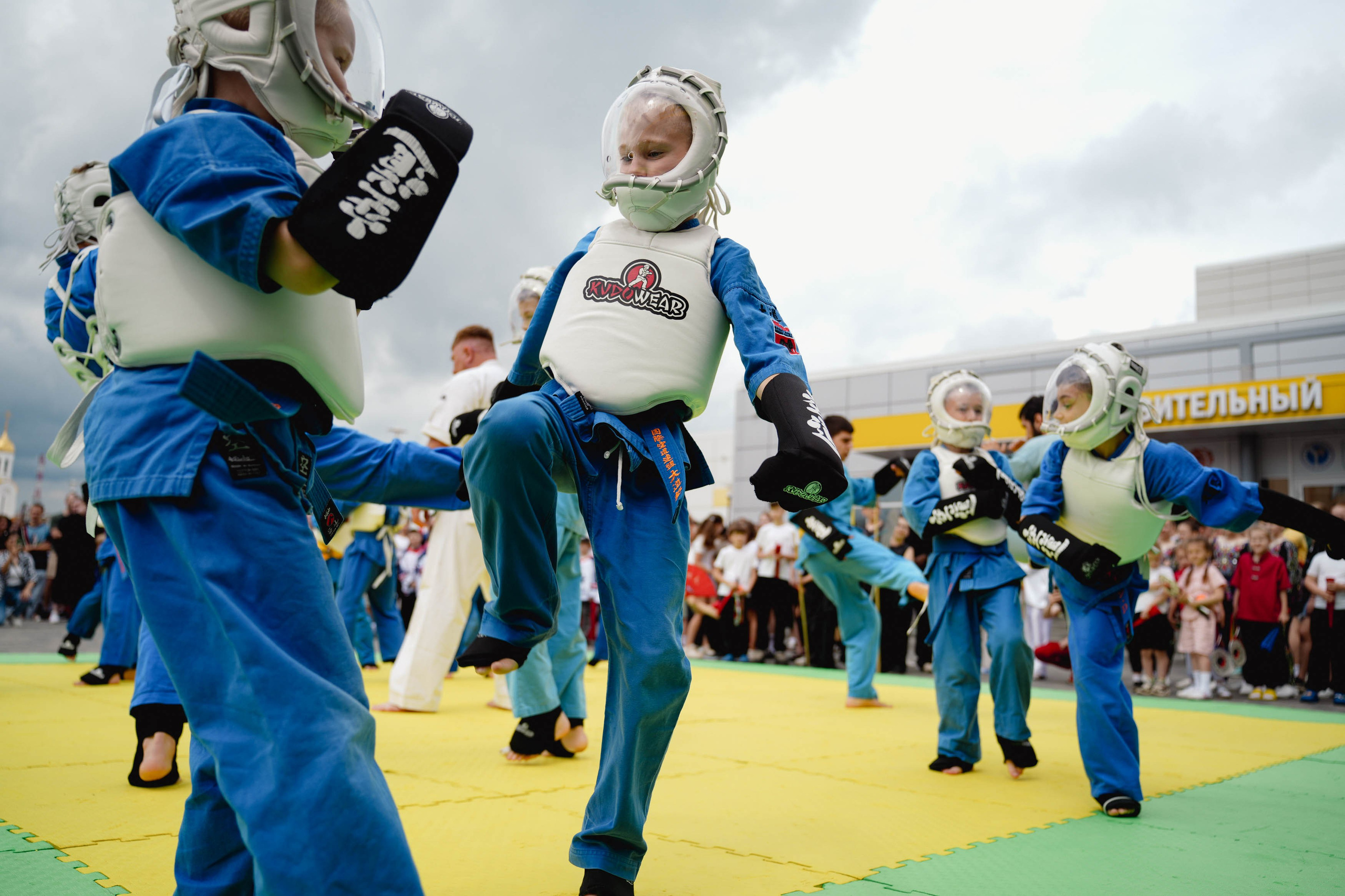 1 июня во Дворце спорта. Спортивный и репортажный фотограф в Иваново Сергей Силкин