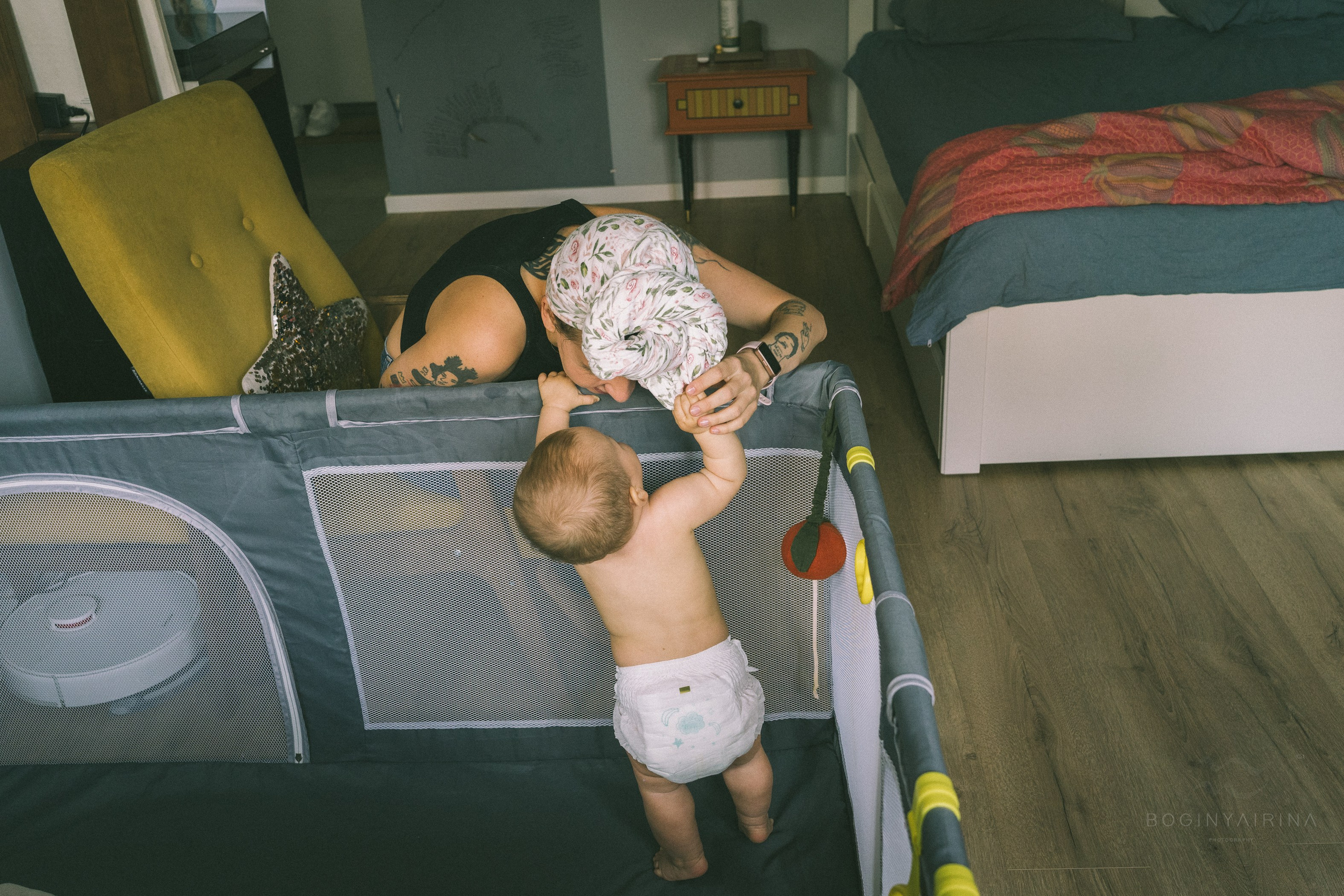 Домашняя семейная фотосессия с ребенком. Фотограф на роды Москва. Фотограф новорожденных Москва