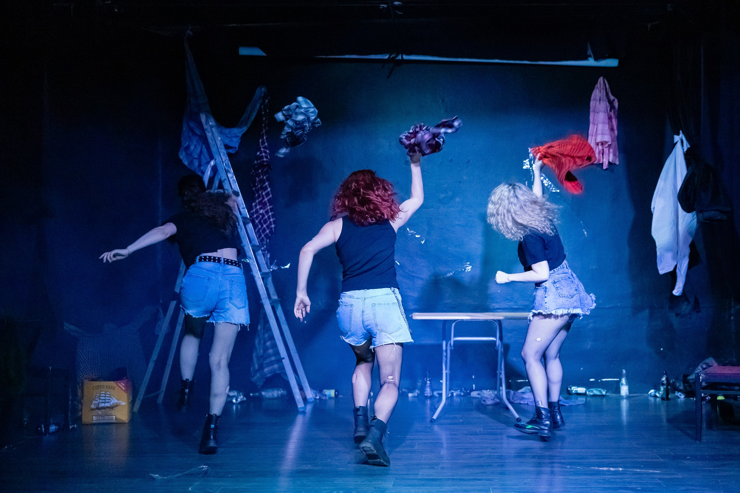 Сценка из спектакля «Я ЧАРЛЬЗ БУКОВСКИ»