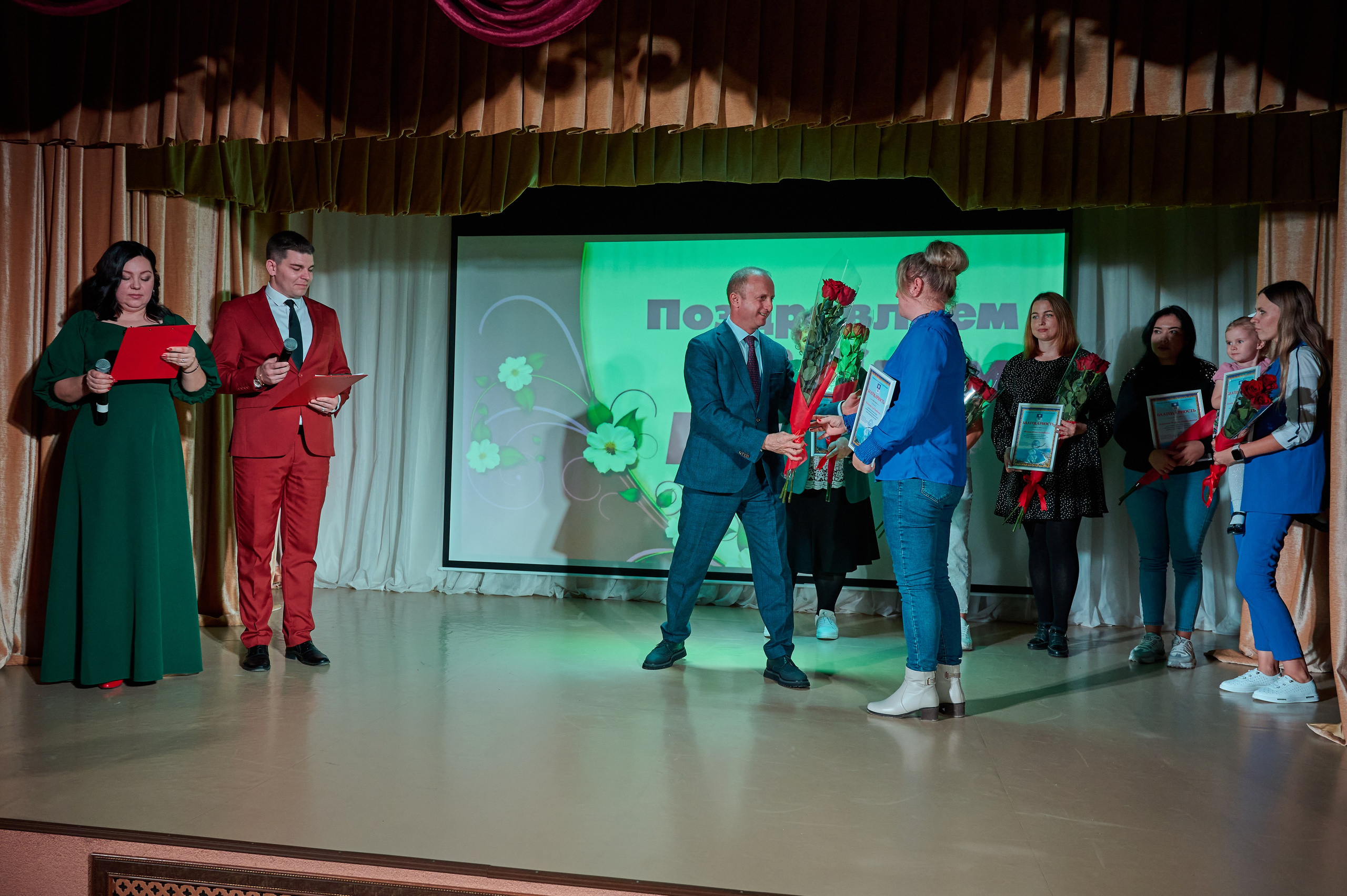 День матери ДК Виноградный. Жизнь курорта Кабардинка в фотографиях