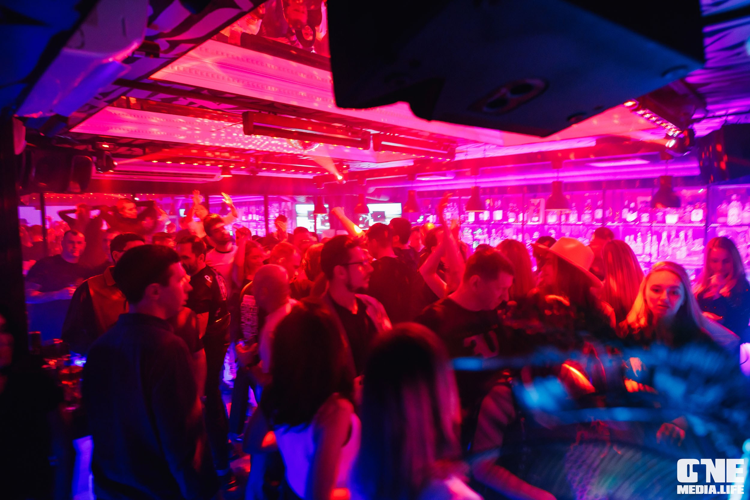 Фотоотчет из Nisha Club. One Media Life: фоторепортажи, фотоотчеты с мероприятий и заведений