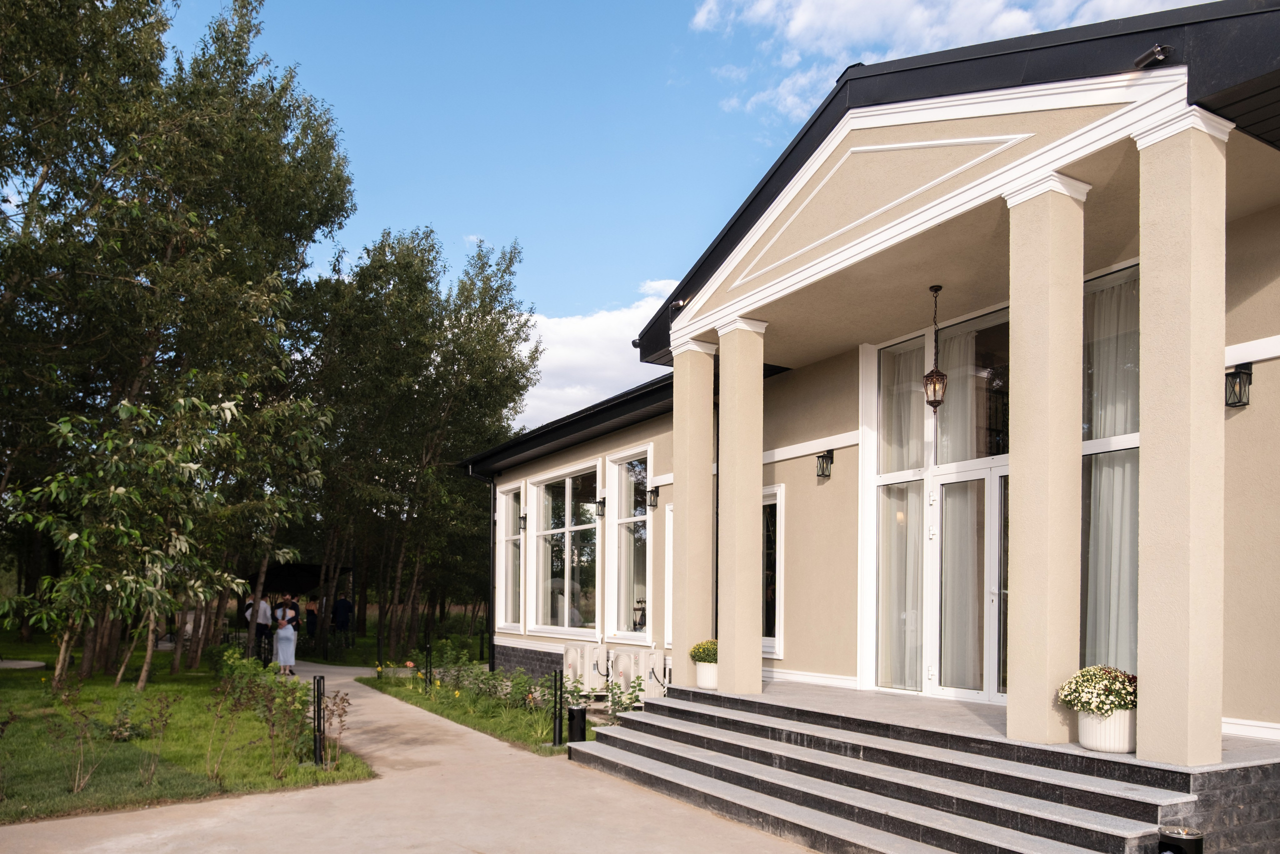 Лучшие свадебные площадки Москвы: ТОП 6 мест, где сбываются мечты. Свадебный и семейный фотограф Москва, Звенигород, Одинцово, Можайск,