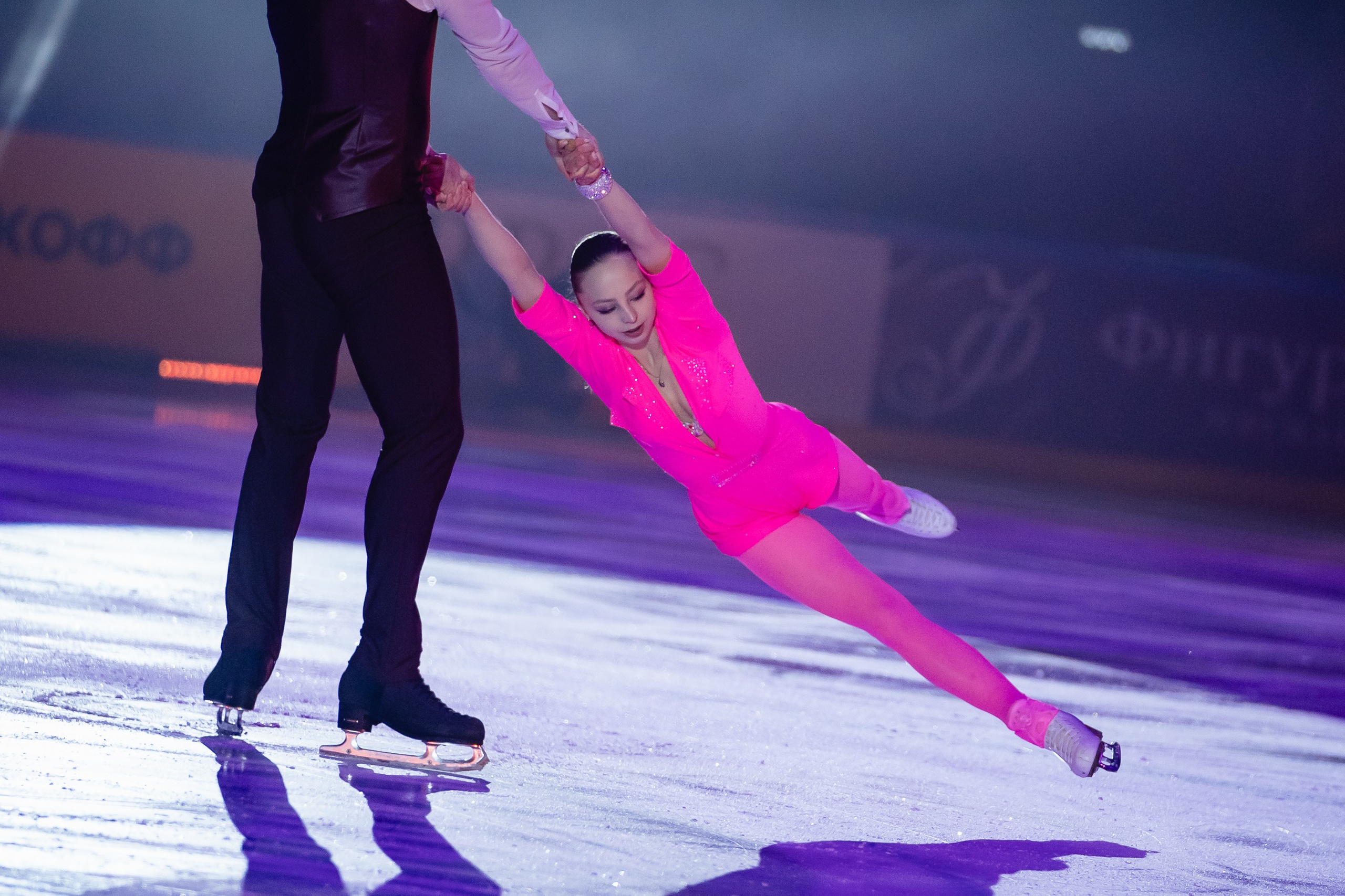 Шоу «Чемпионы на льду» в Новосибирске. Воробьева Ксения — Спортивный и танцевальный фотограф Новосибирск