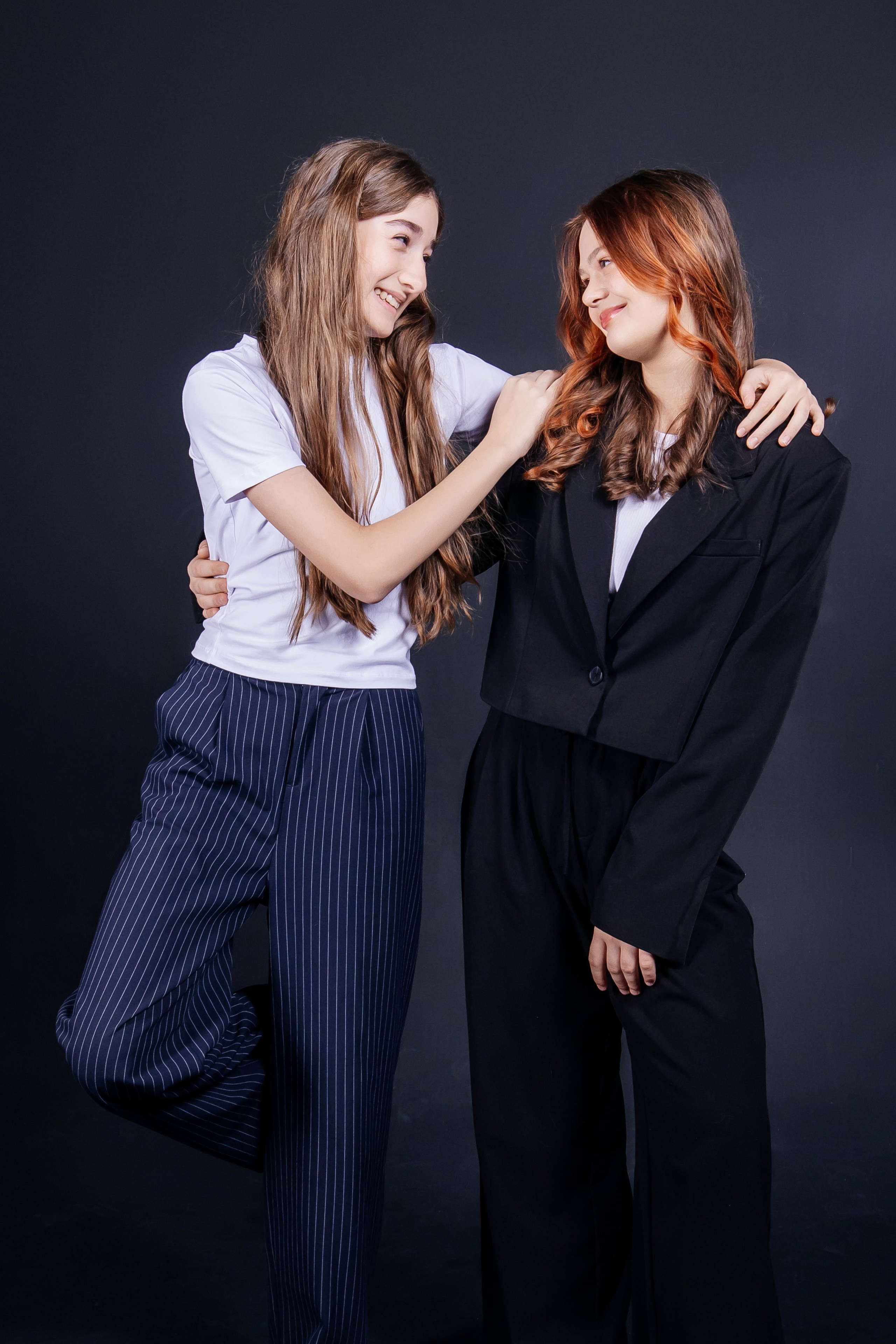 Школьные выпускные альбомы. Свадебный, семейный фотограф, контент съёмка. Екатеринбург. Елена Граф