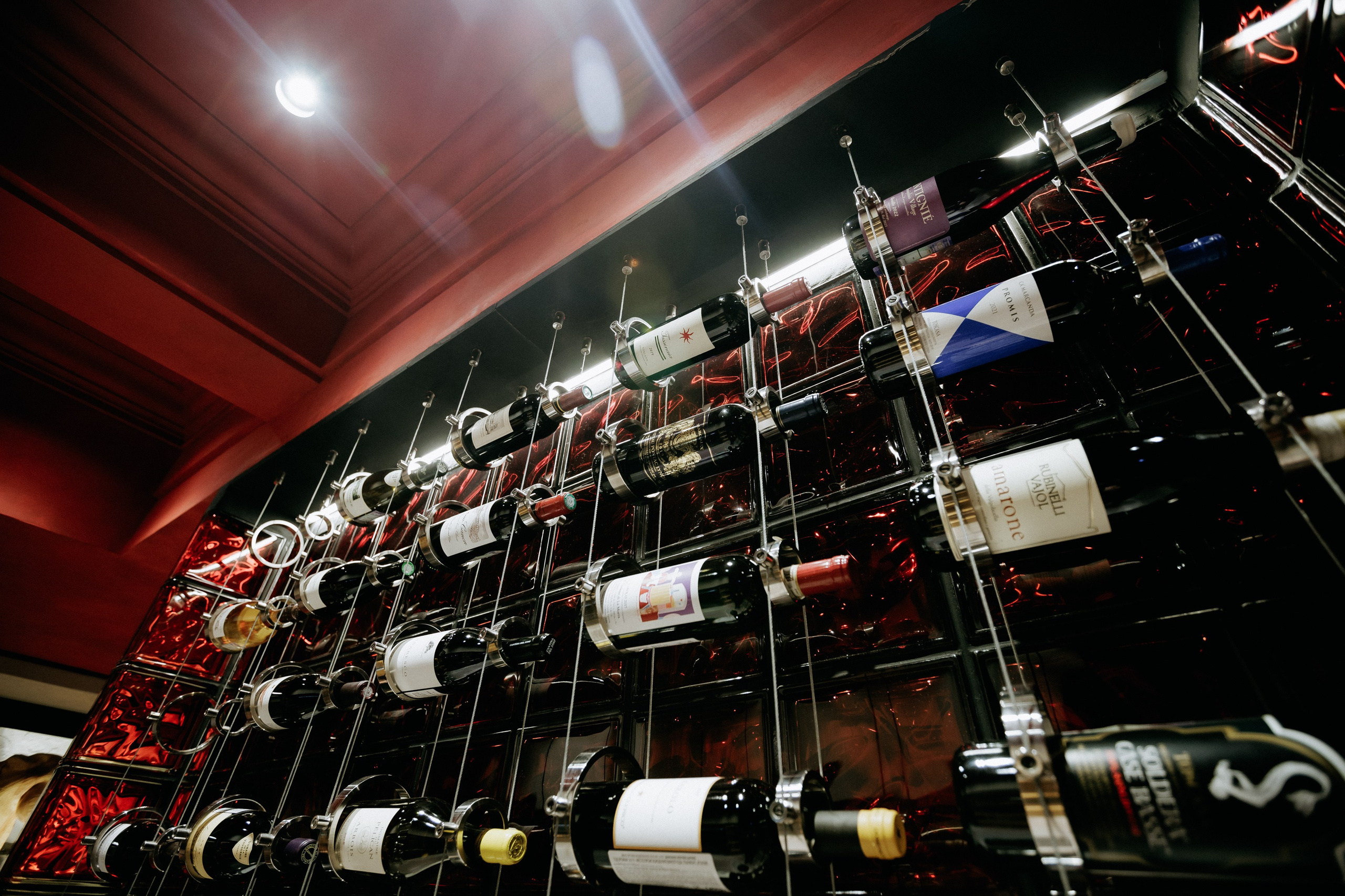 MAIN WINE x DPTRADE. СВОИ. ФОТООТЧЕТЫ-СОБЫТИЯ-МЕСТА