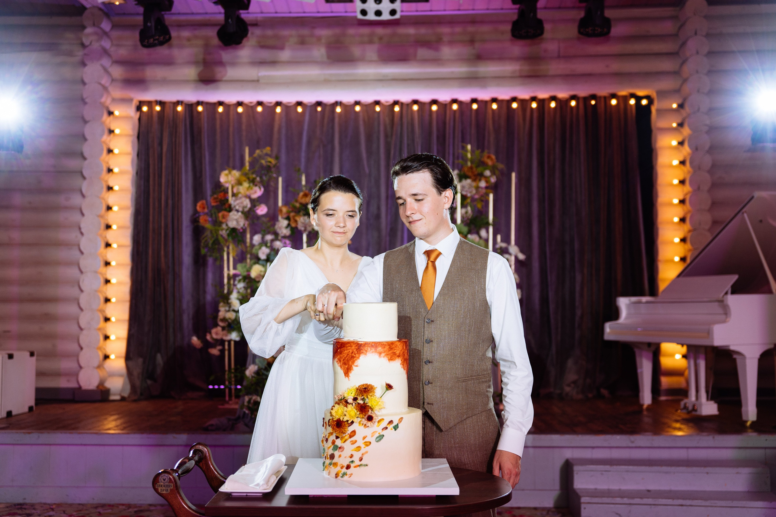 Свадьба Олега и Виктории в клубе «Ближняя дача»