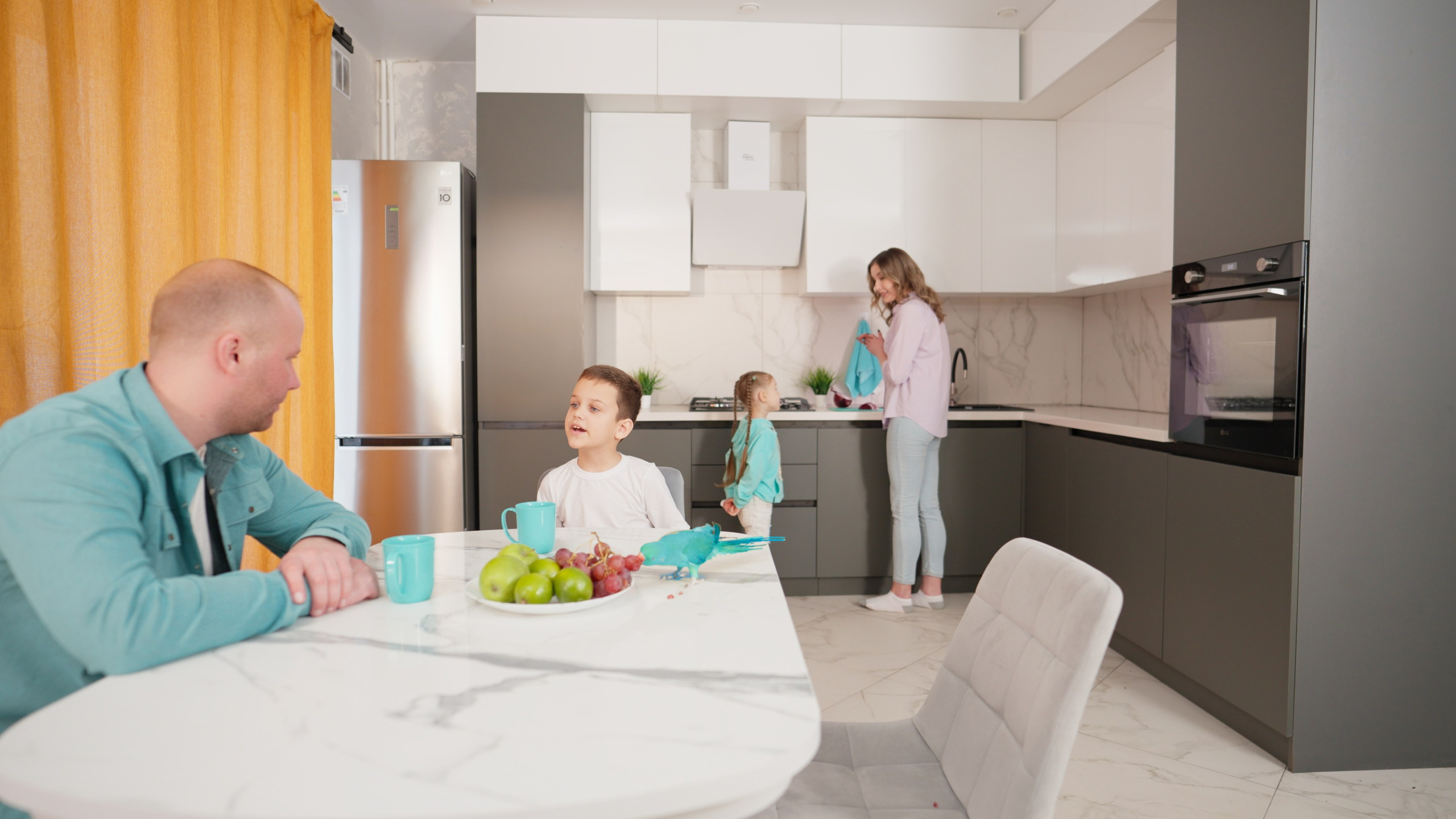 Съемка семейной креативной рекламы для ит компаний и организаций