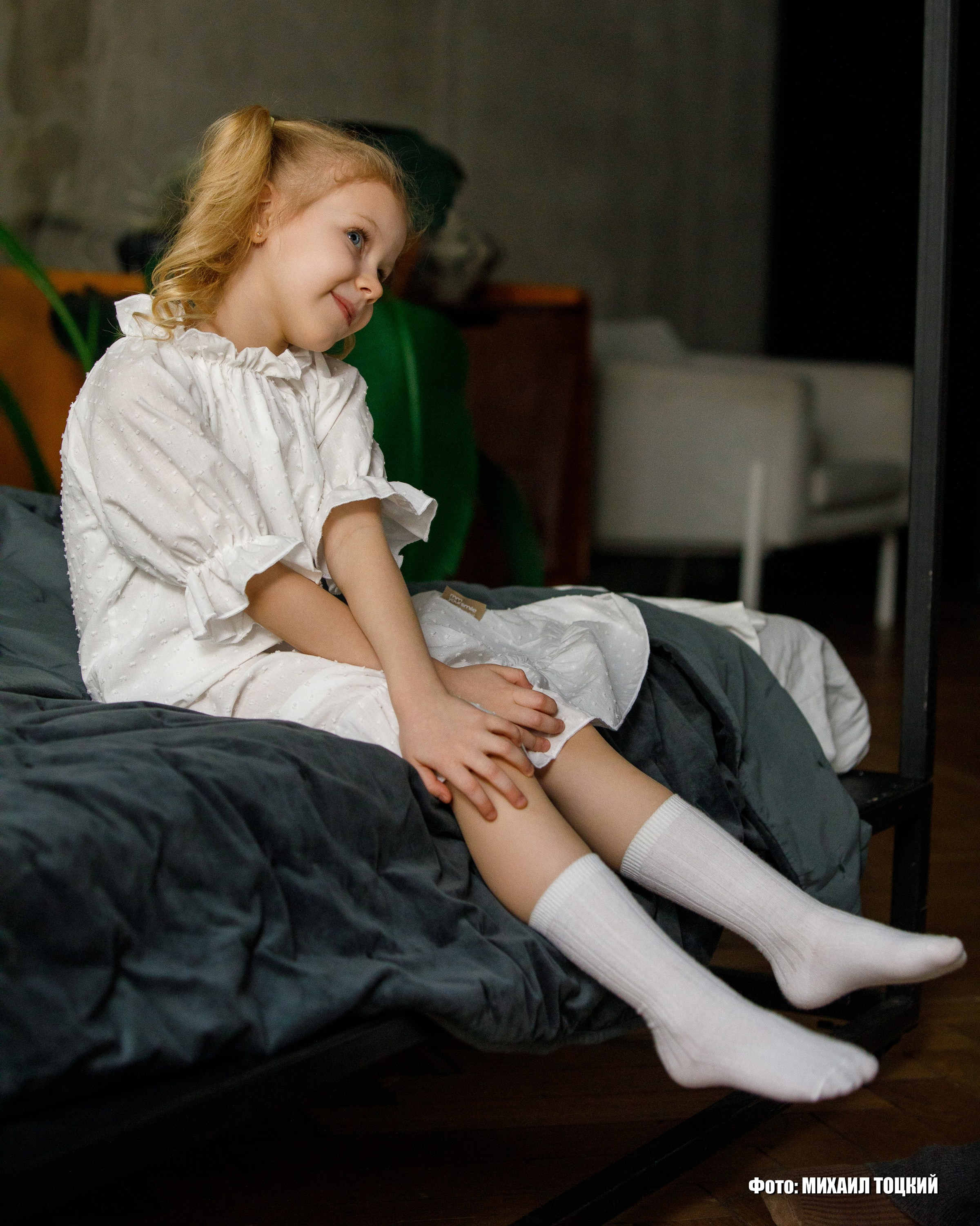 Учебные этюды студентов Московской школы кино. За кадром. Михаил Тоцкий портретный и репортажный фотограф в Москве