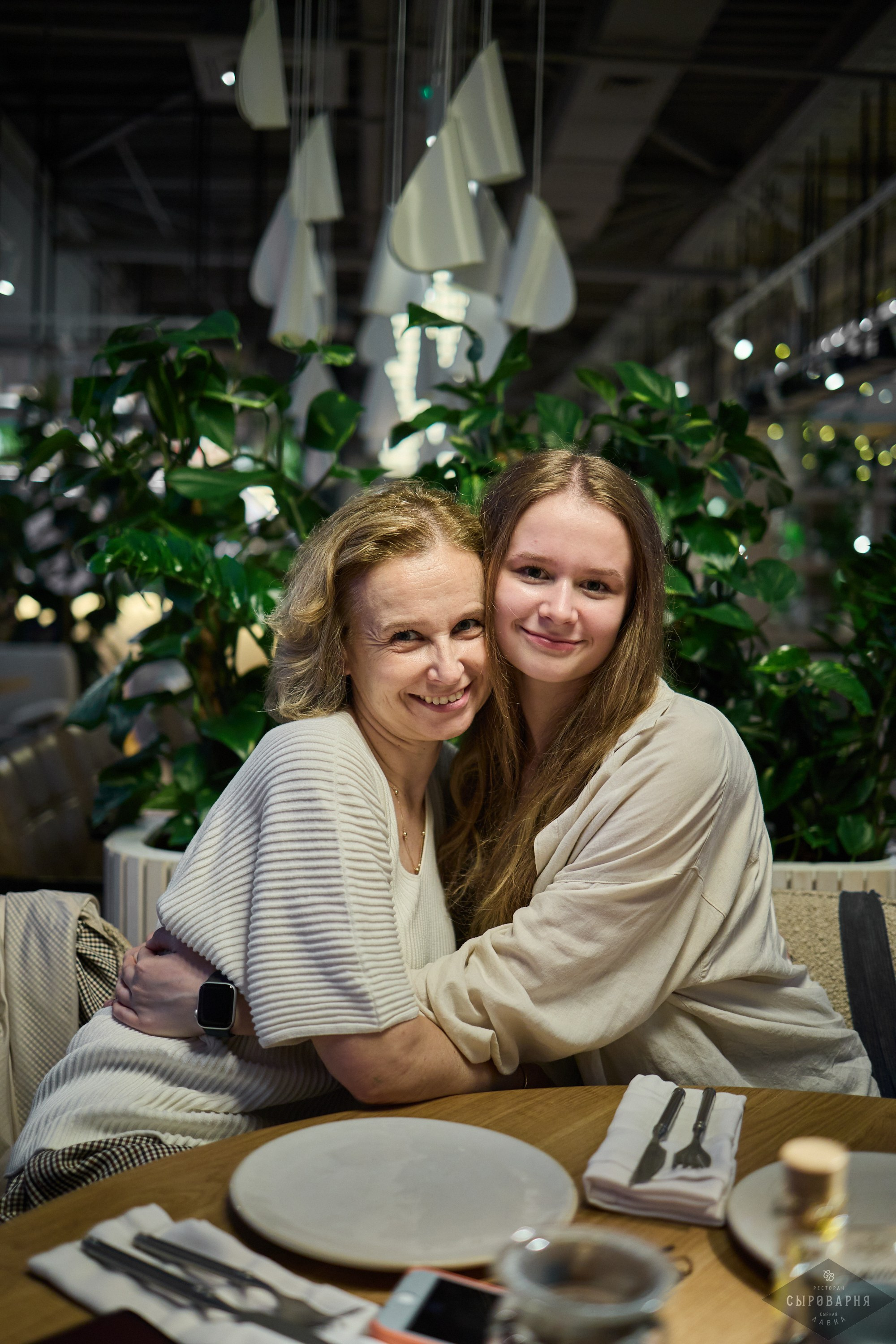 День рождения Алены в Сыроварне. Фотографъ Сергѣевъ. Поймать мгновеніе