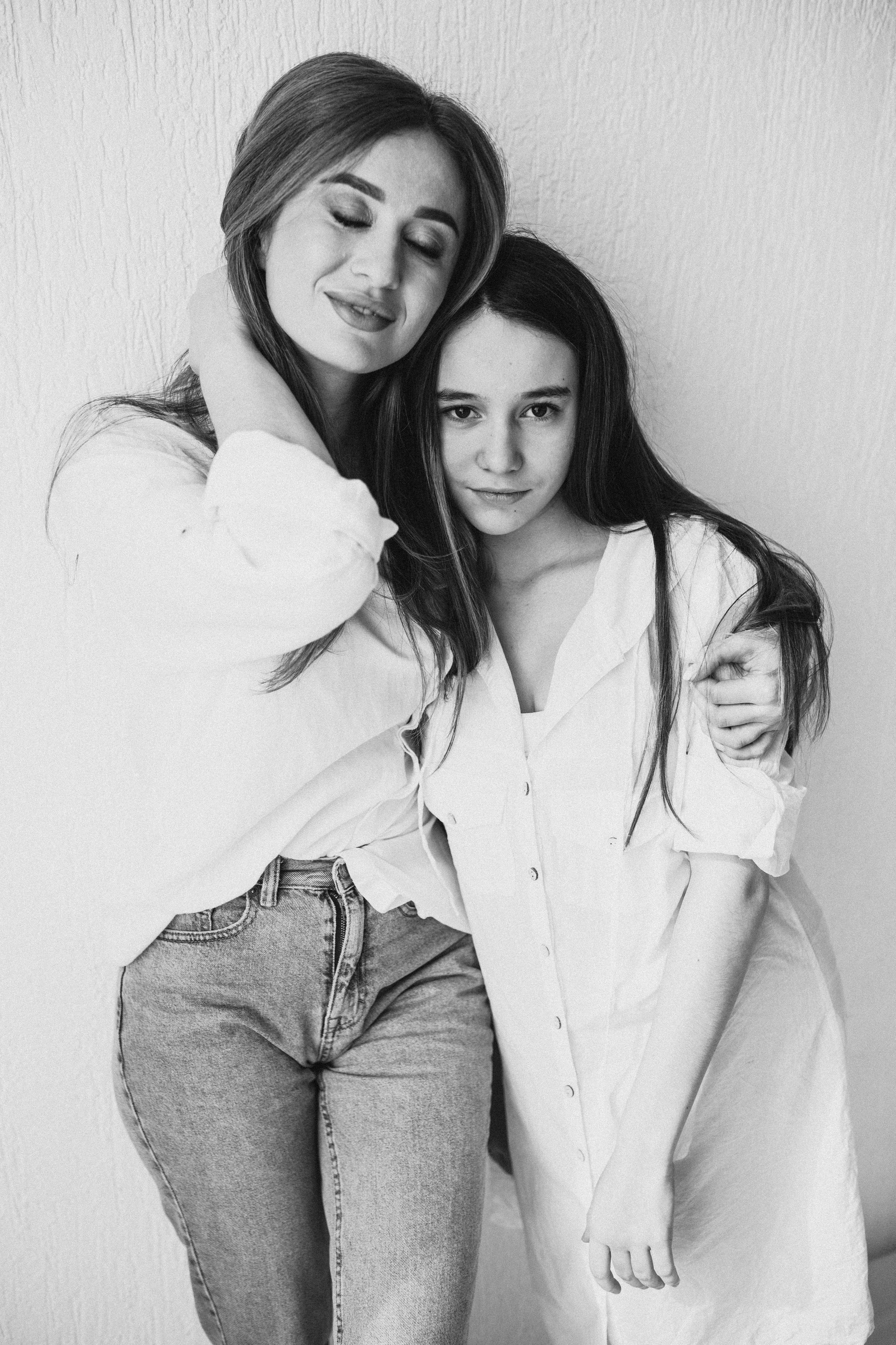 Люда и Руслана. Фотограф новорожденных, детей и беременности г. Волгодонск Дарья Илькова