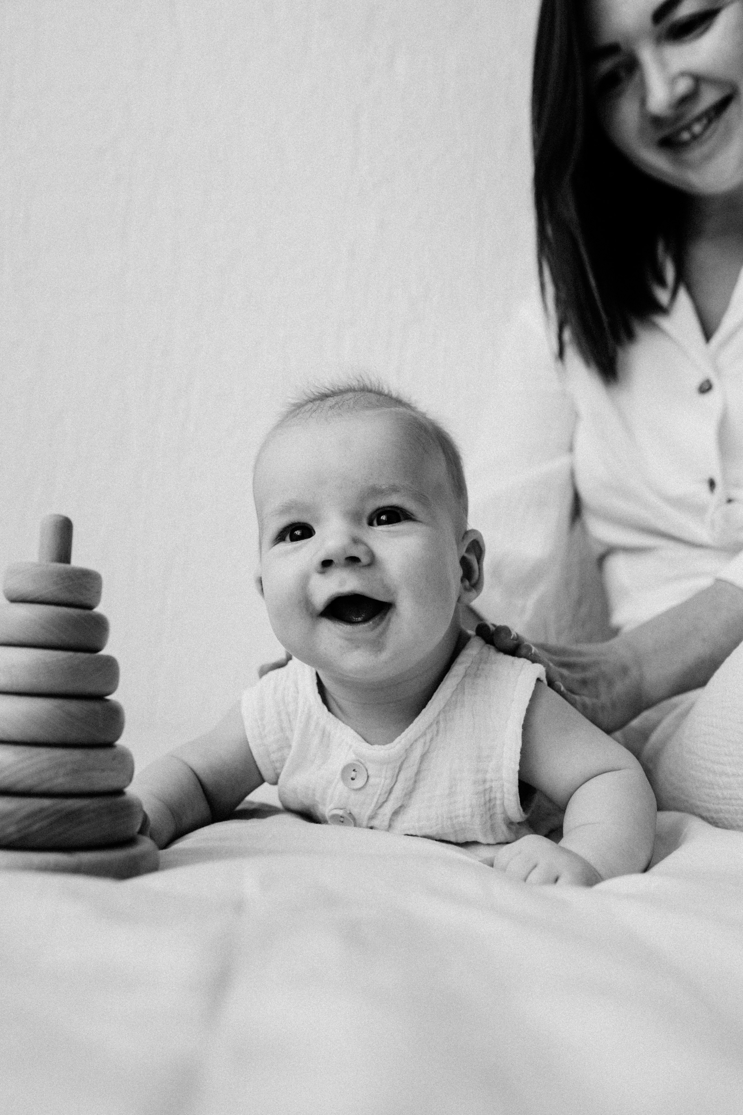 Оксана и Ярослав. Фотограф новорожденных, детей и беременности г. Волгодонск Дарья Илькова