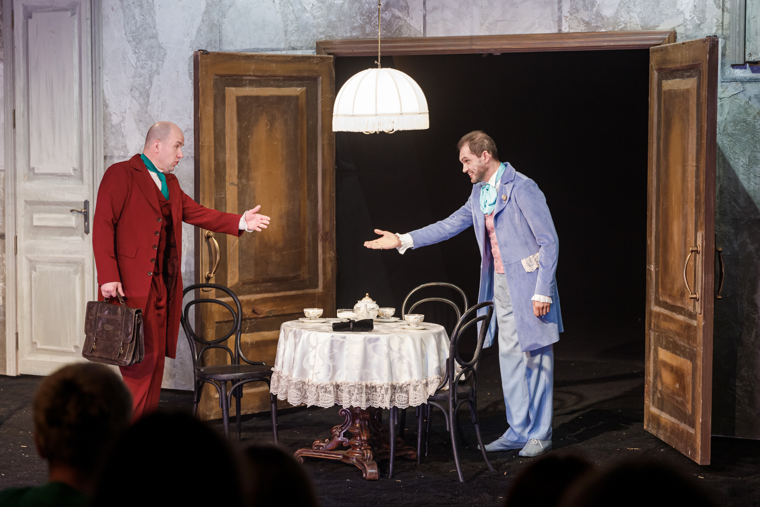 Мертвые души. Марина Ушакова. Фотограф. Выпускные альбомы. г. Краснодар