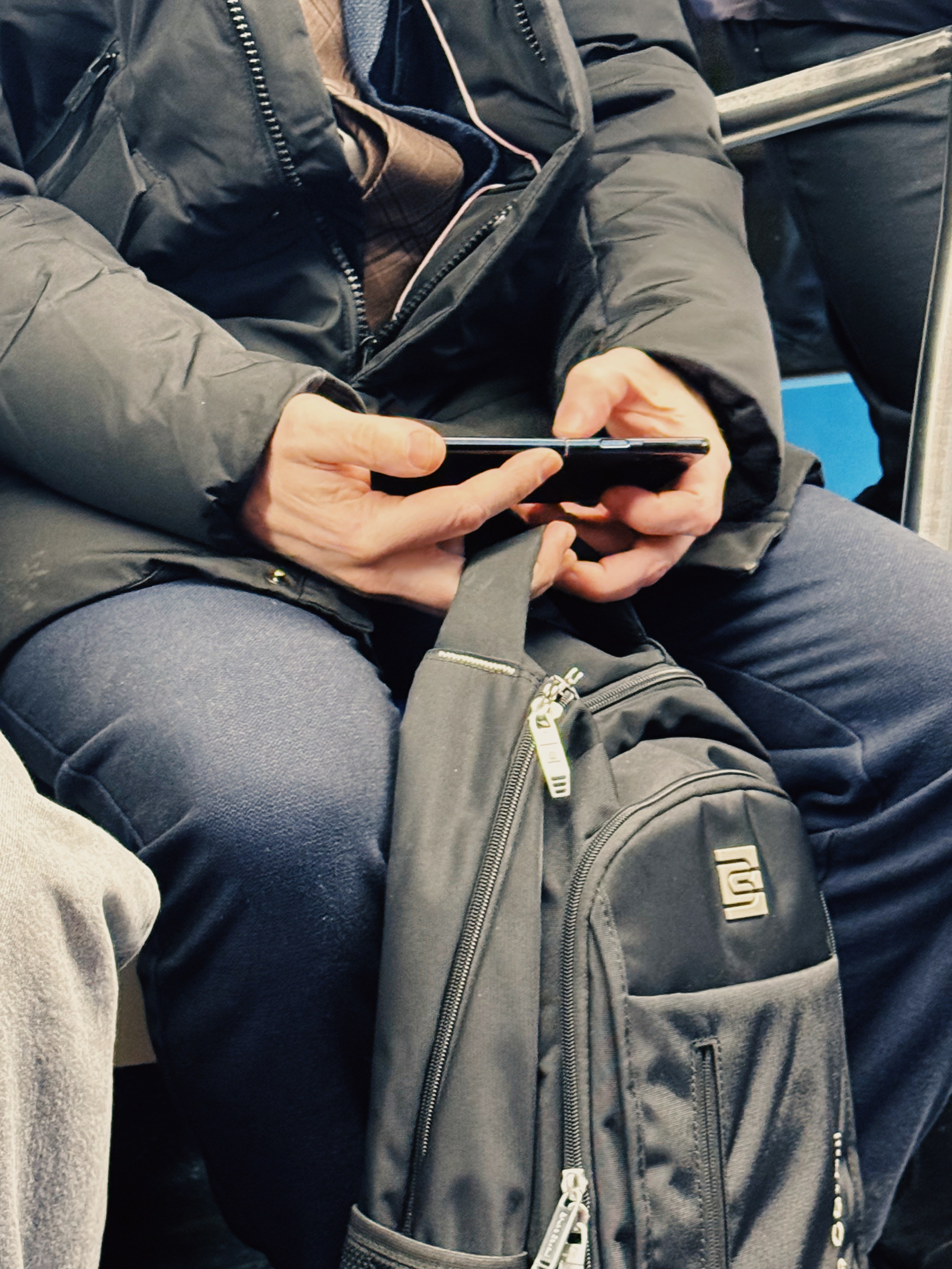 #руки_незнакомцев. Главная