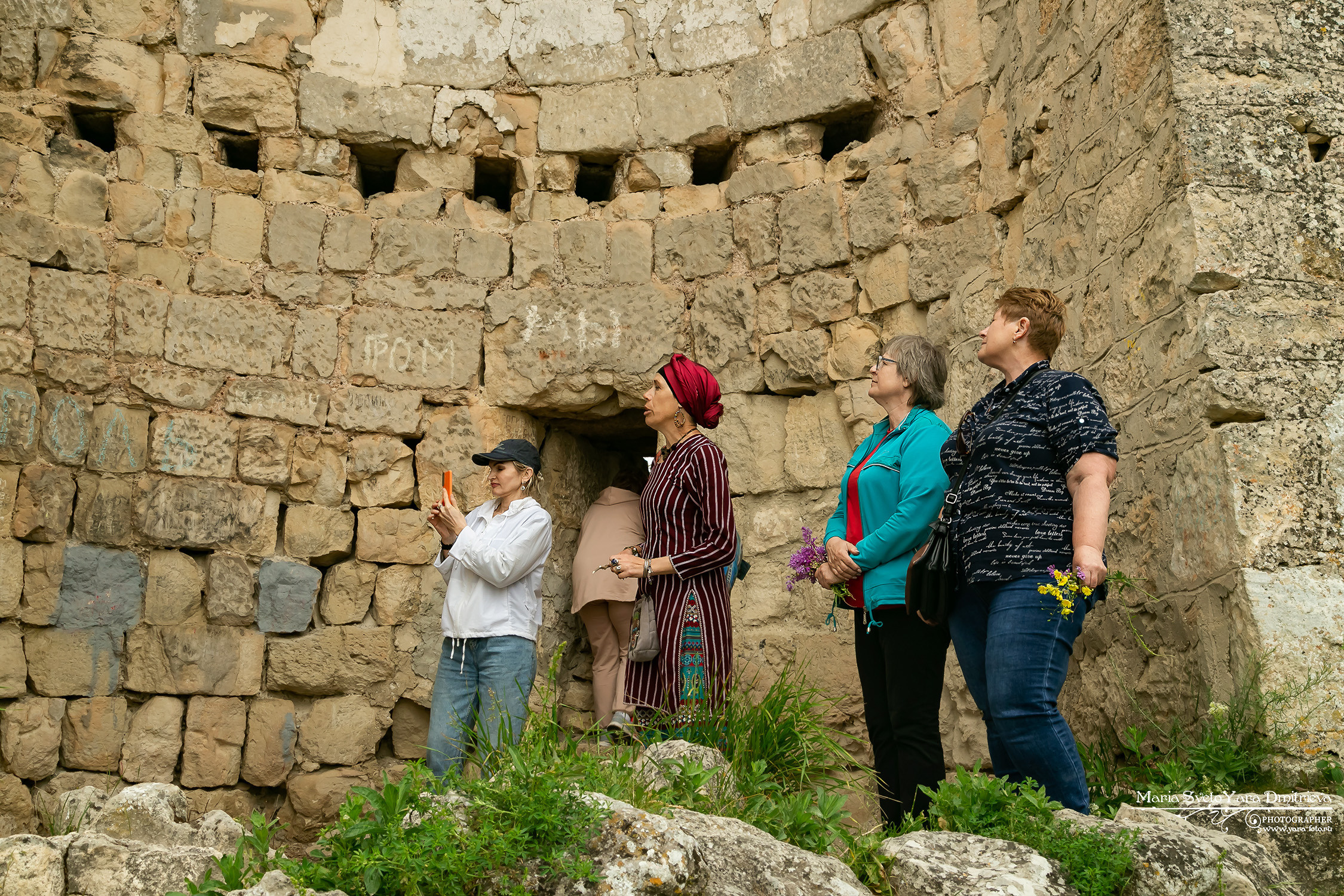 Инна 💠 Виды с трёх вершин Байдарской долины. Фотограф в Симферополе и Крыму — Мария СветоЯра Дмитриева | Индивидуальные и семейные съёмки