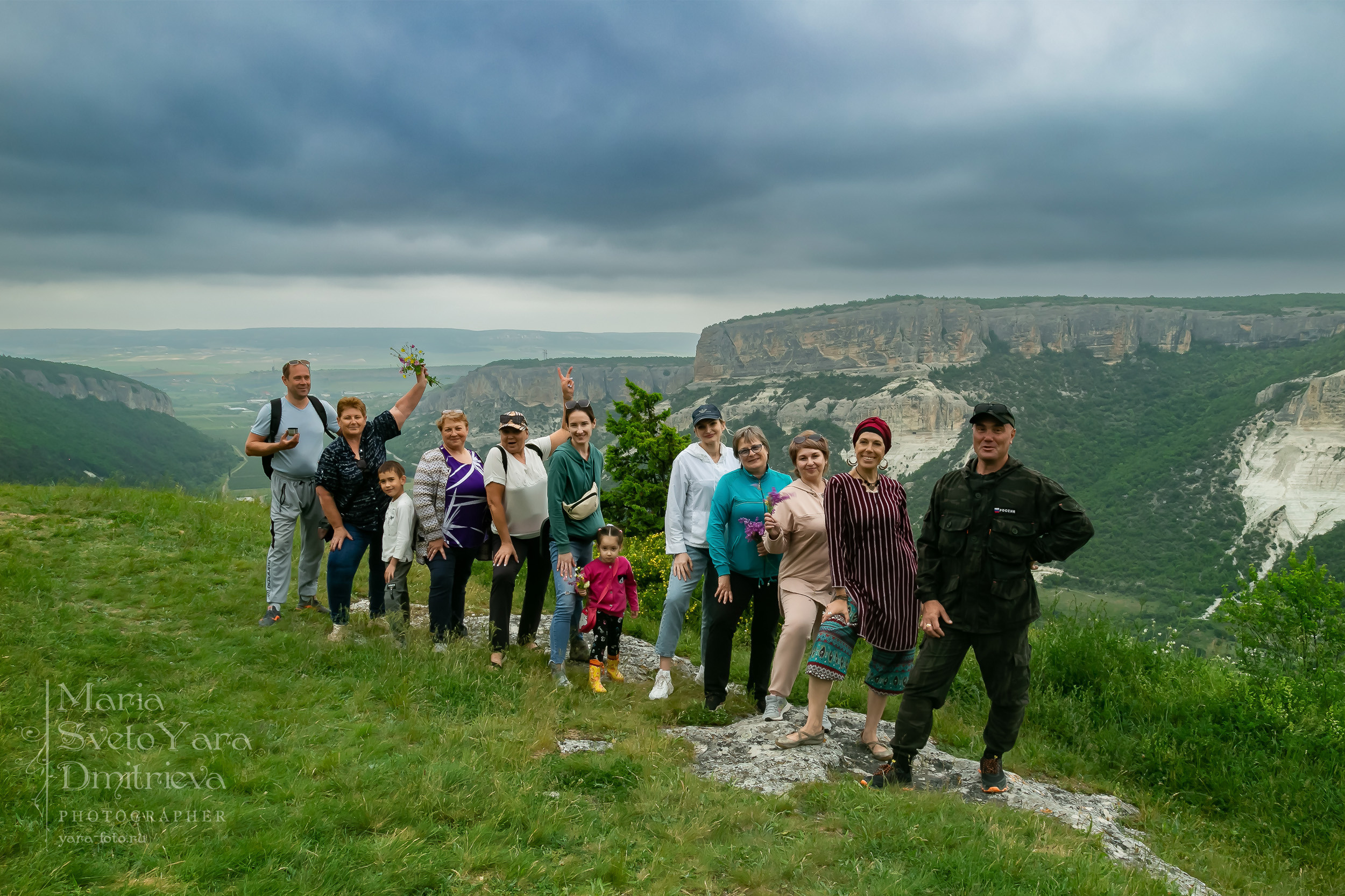 Инна 💠 Виды с трёх вершин Байдарской долины. Фотограф в Симферополе и Крыму — Мария СветоЯра Дмитриева | Индивидуальные и семейные съёмки