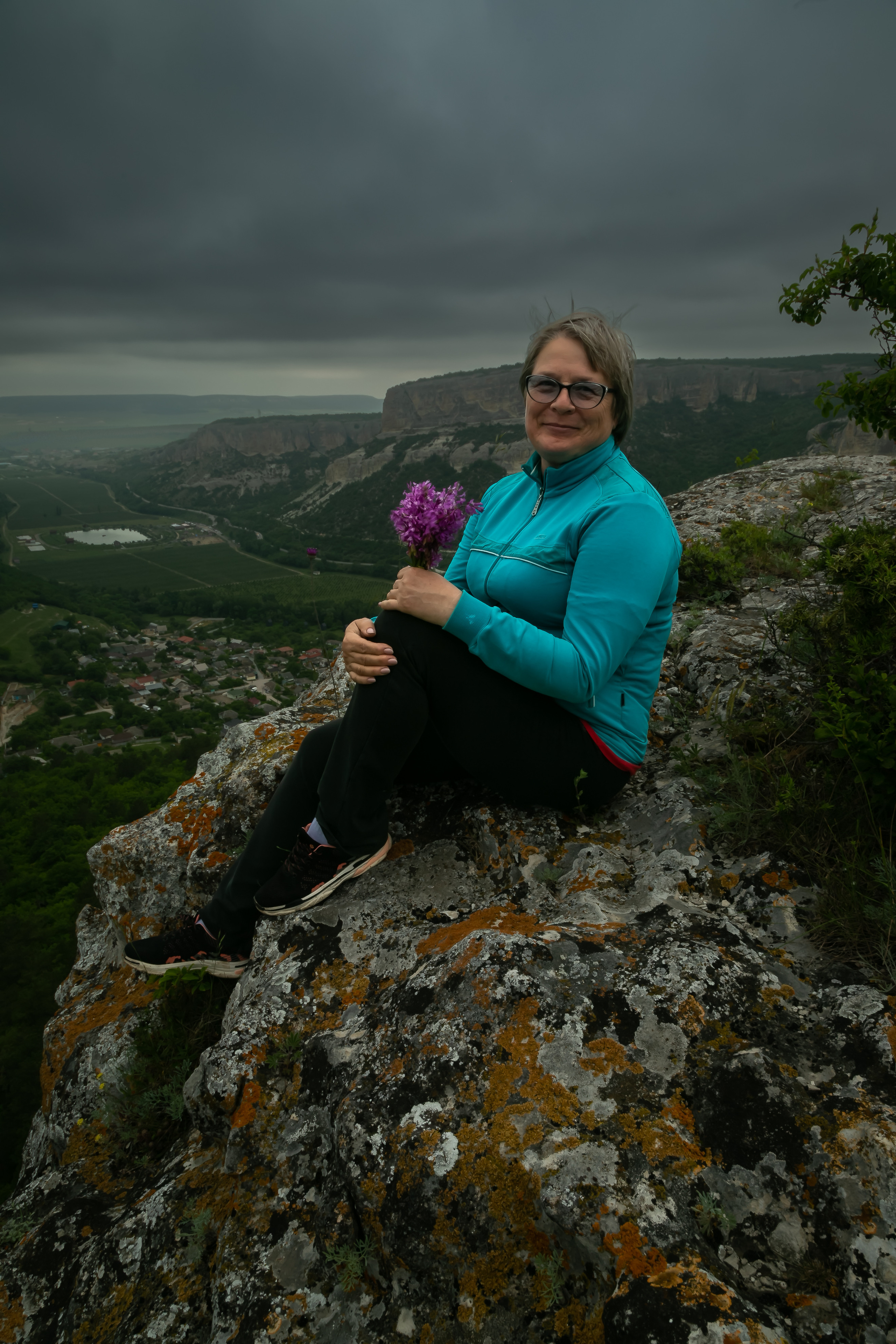 Инна 💠 Виды с трёх вершин Байдарской долины. Фотограф в Симферополе и Крыму — Мария СветоЯра Дмитриева | Индивидуальные и семейные съёмки