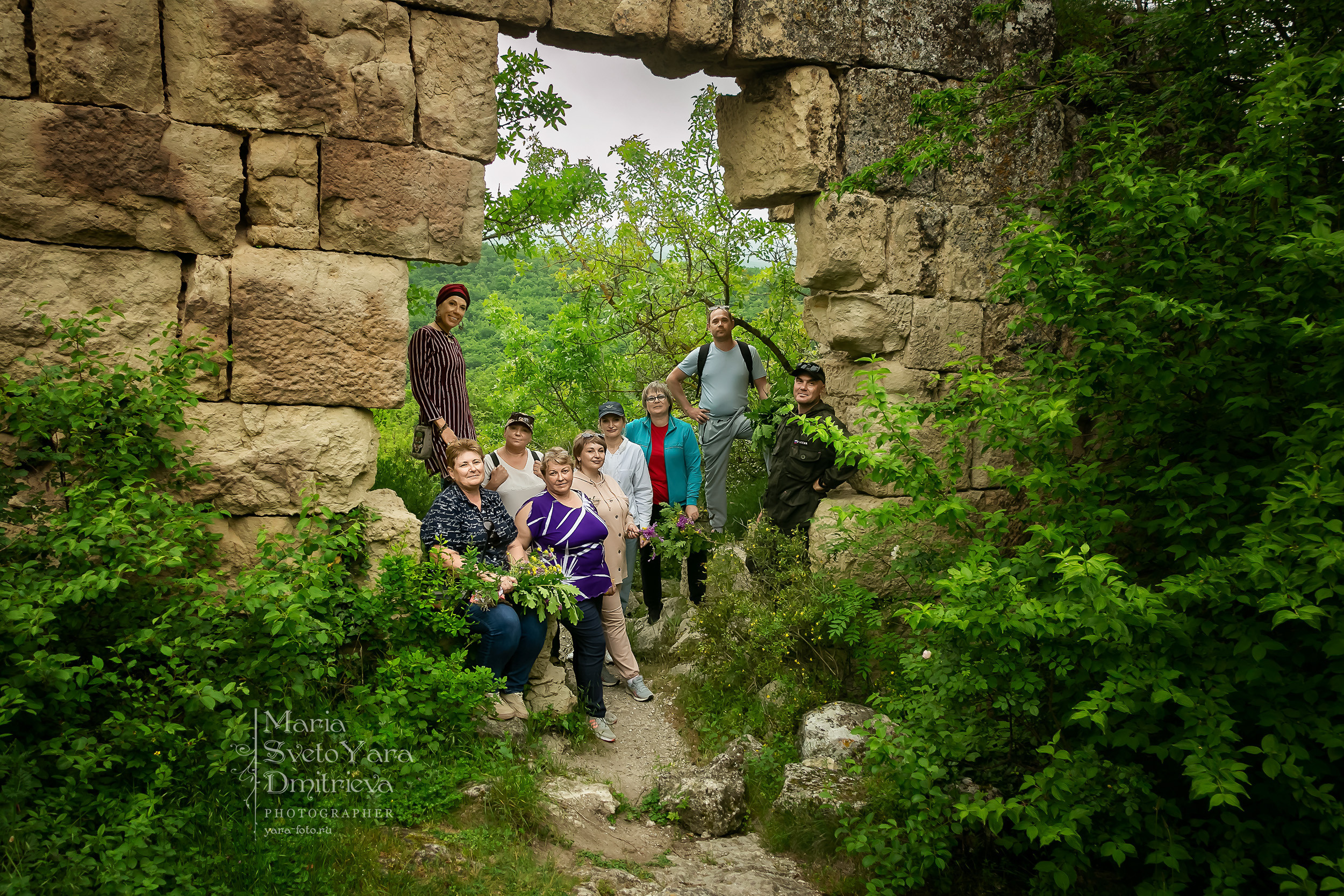 Инна 💠 Виды с трёх вершин Байдарской долины. Фотограф в Симферополе и Крыму — Мария СветоЯра Дмитриева | Индивидуальные и семейные съёмки