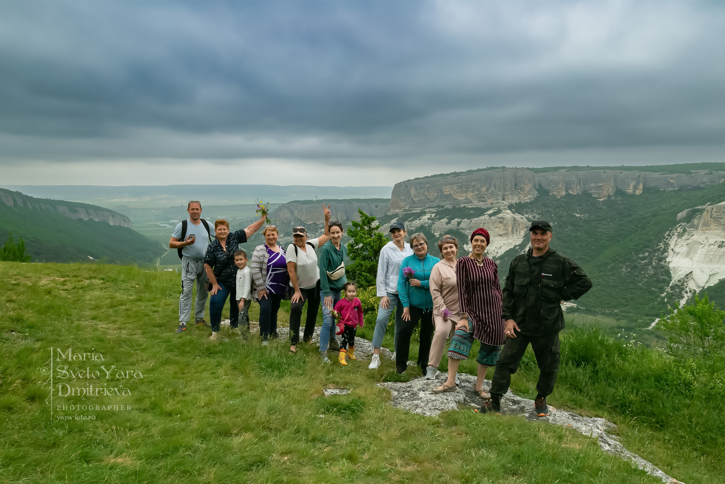 Инна 💠 Виды с трёх вершин Байдарской долины. Фотограф в Симферополе и Крыму — Мария СветоЯра Дмитриева | Индивидуальные и семейные съёмки