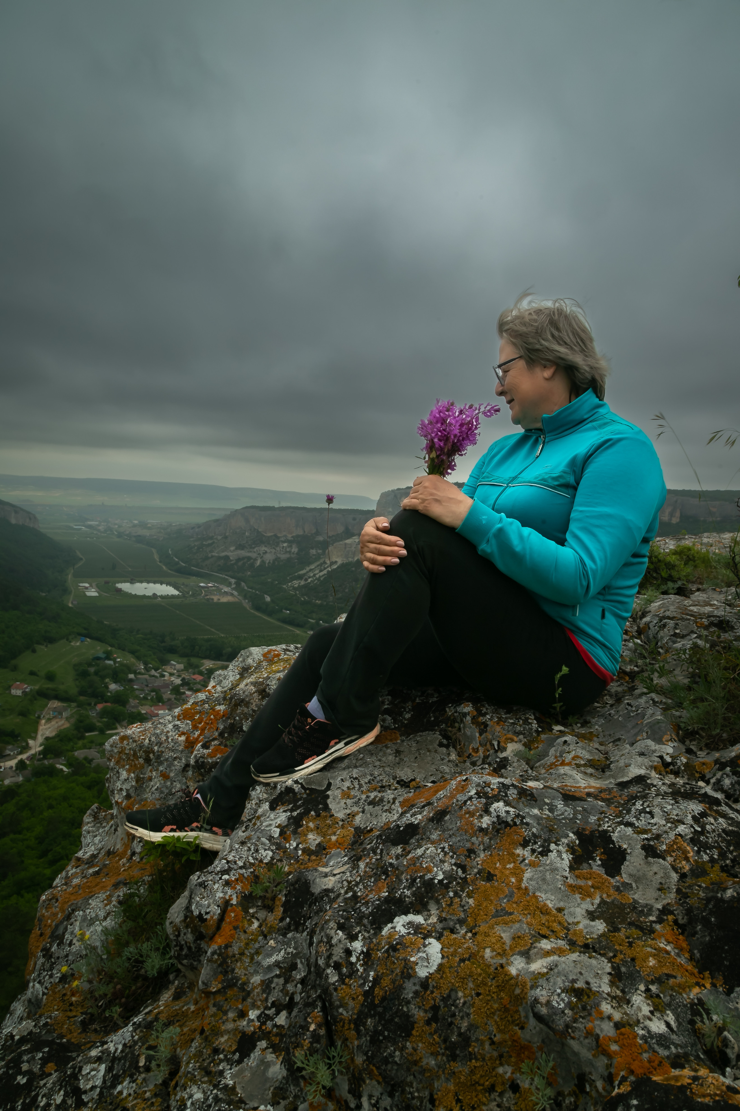 Инна 💠 Виды с трёх вершин Байдарской долины. Фотограф в Симферополе и Крыму — Мария СветоЯра Дмитриева | Индивидуальные и семейные съёмки
