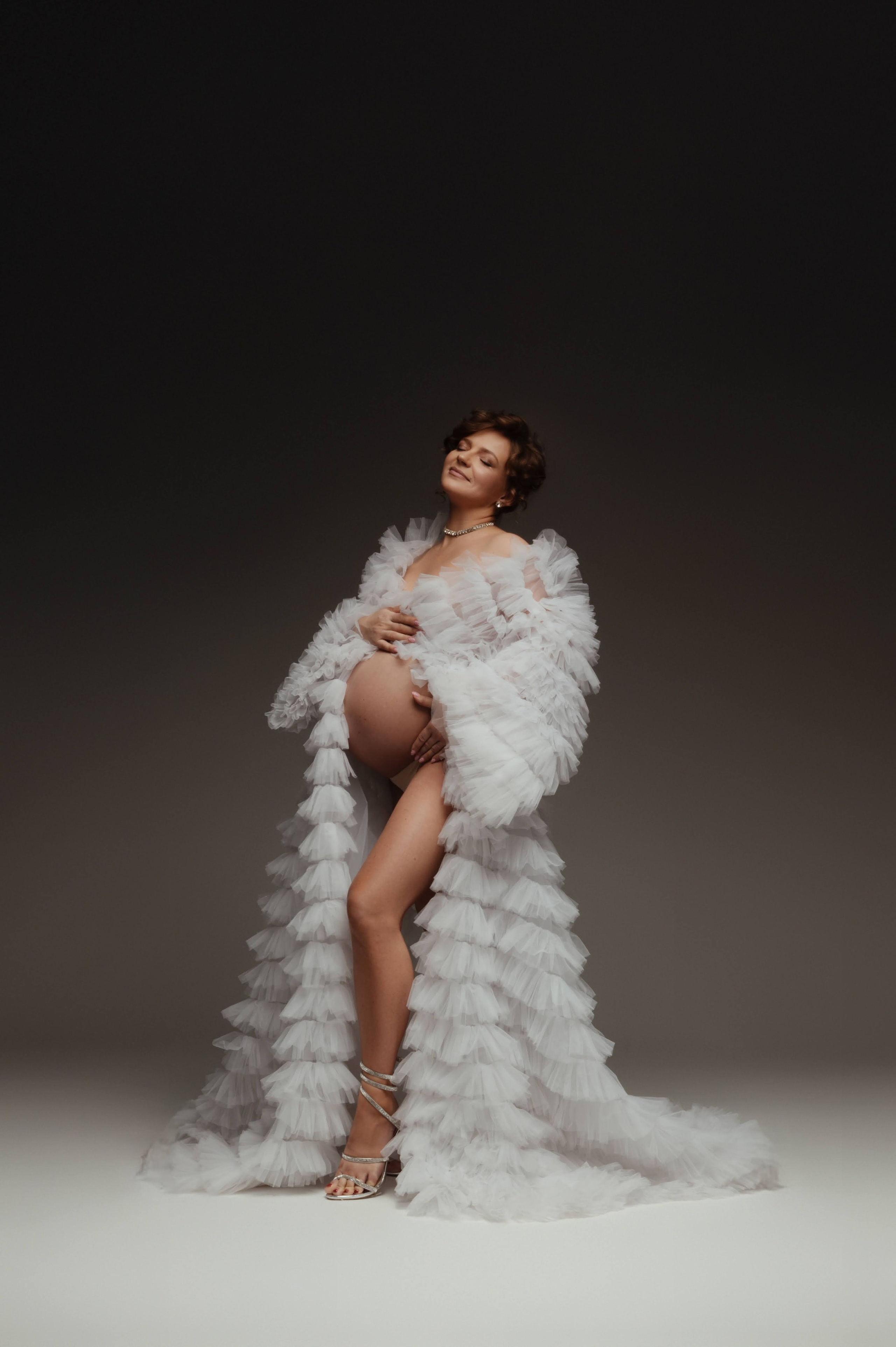 Фотосессии в Санкт-Петербурге с Марго — профессиональный фотограф. Профессиональный фотограф беременности в СПБ. Стильные фотосессии беременности в стиле минимализм и классическая фотография