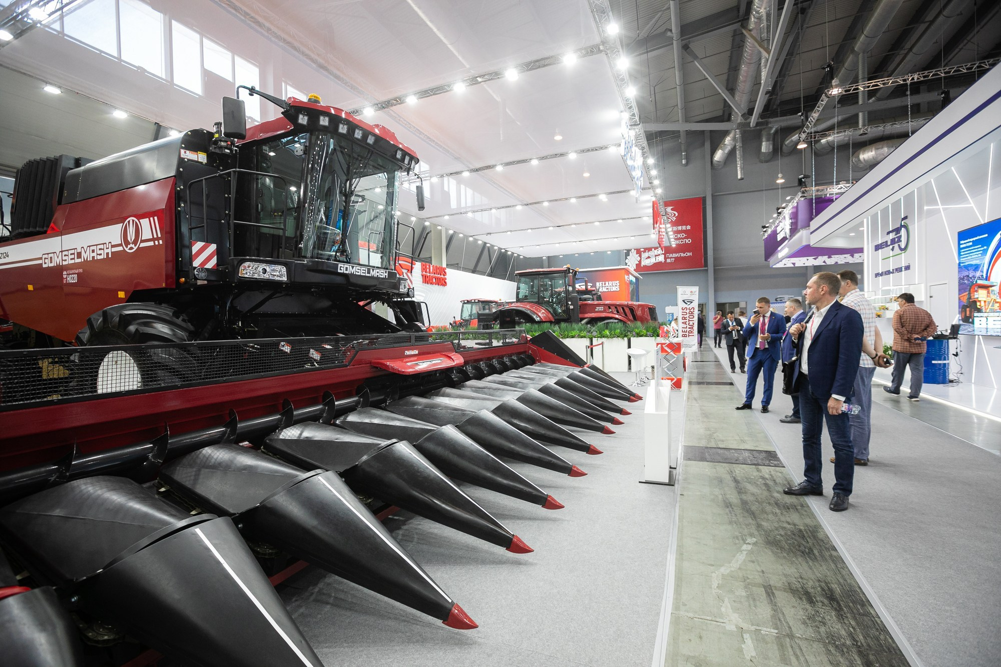 Фотограф на Иннопром, Крокус, репортажный фотограф | Антон Матвеев. Свадебный фотограф в Москве | Антон Матвеев