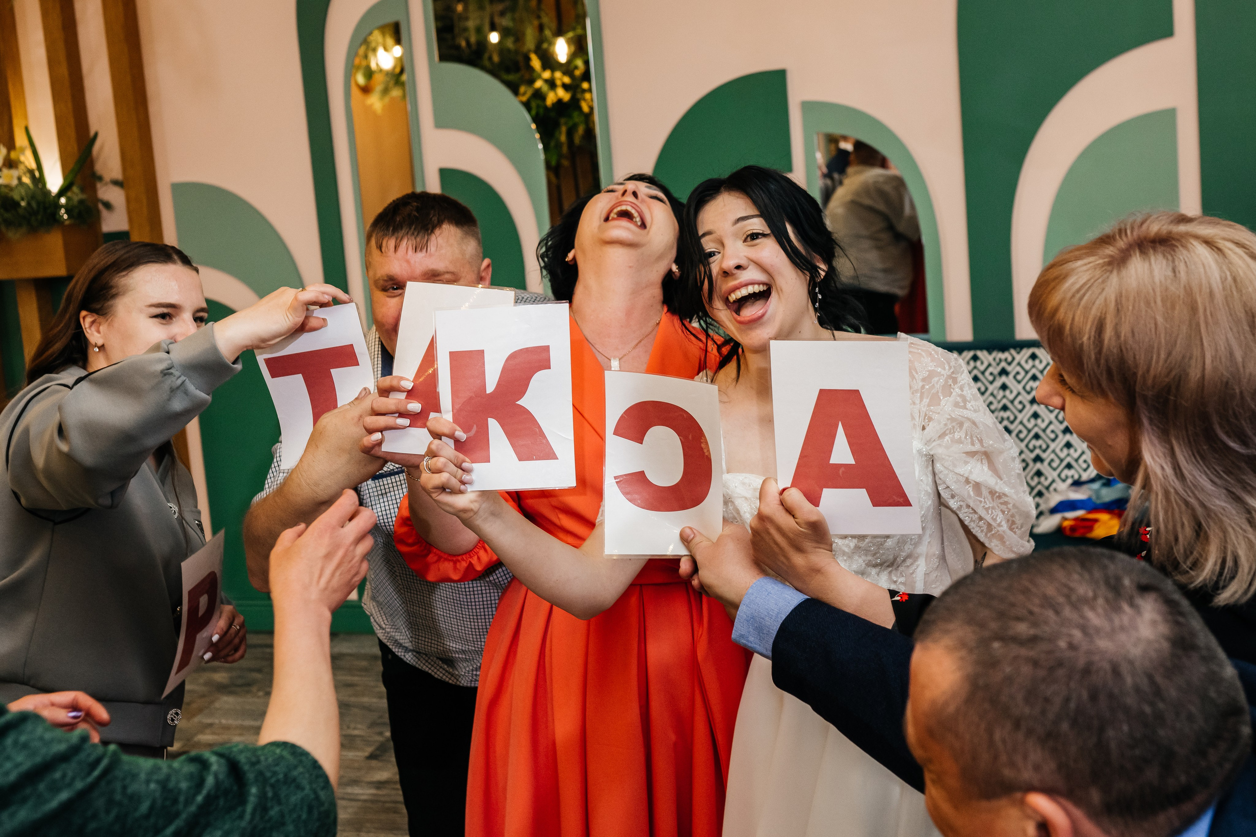 Вика и Артём. 24.04.2025. Фотограф в Каменске-Шахтинском Ольга Сагал