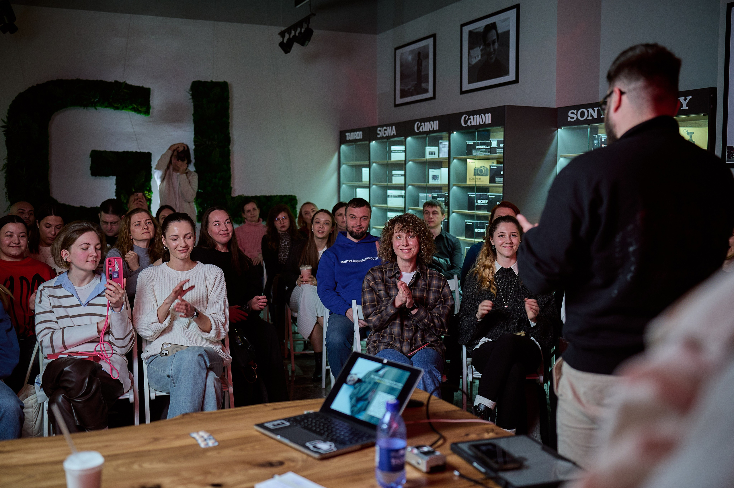 Открытие шоу-рума фототехники GET LENS. Профессиональный фотограф (Краснодар) Роман Гончаров