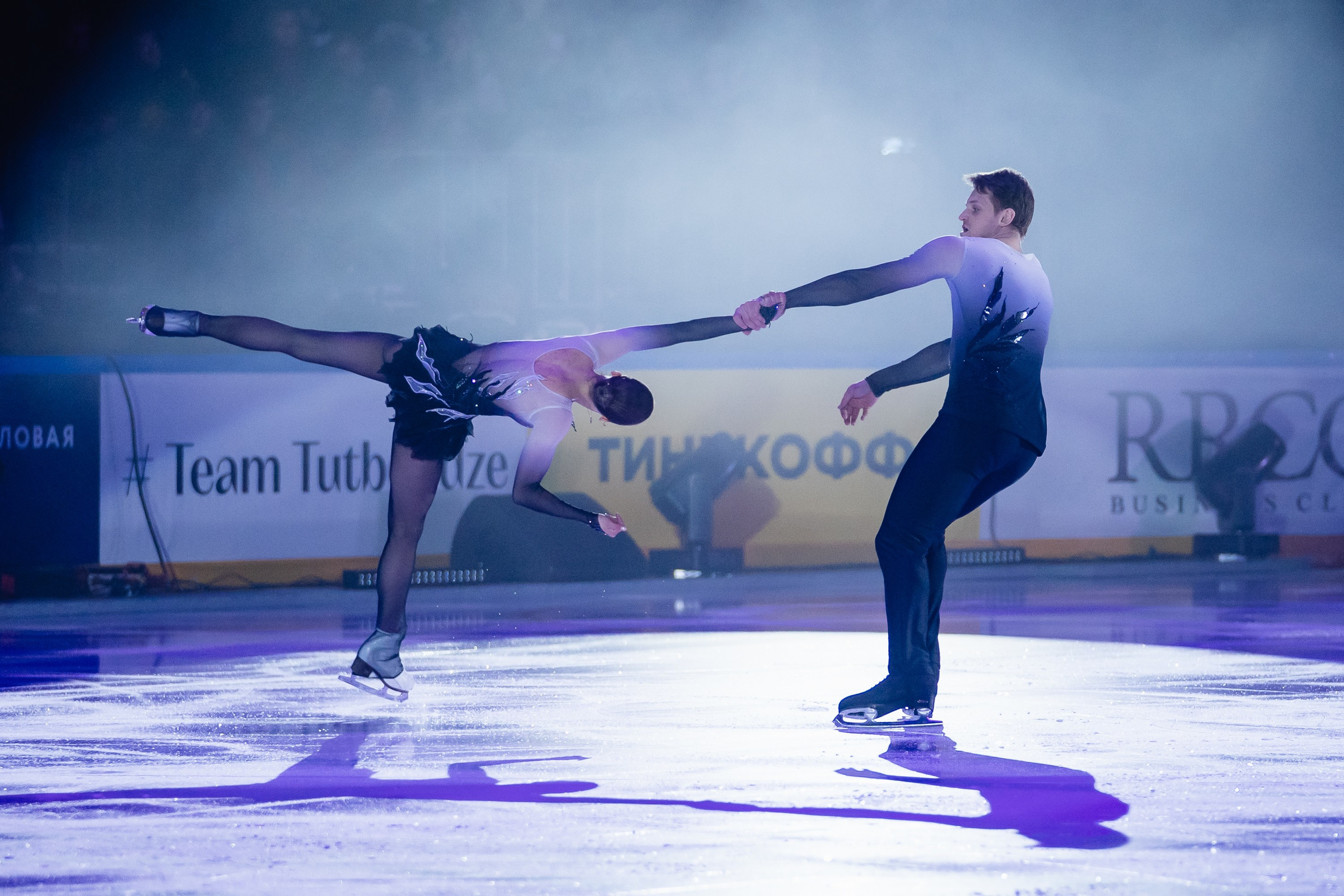 Шоу «Чемпионы на льду» в Новосибирске. Воробьева Ксения — Спортивный и танцевальный фотограф Новосибирск