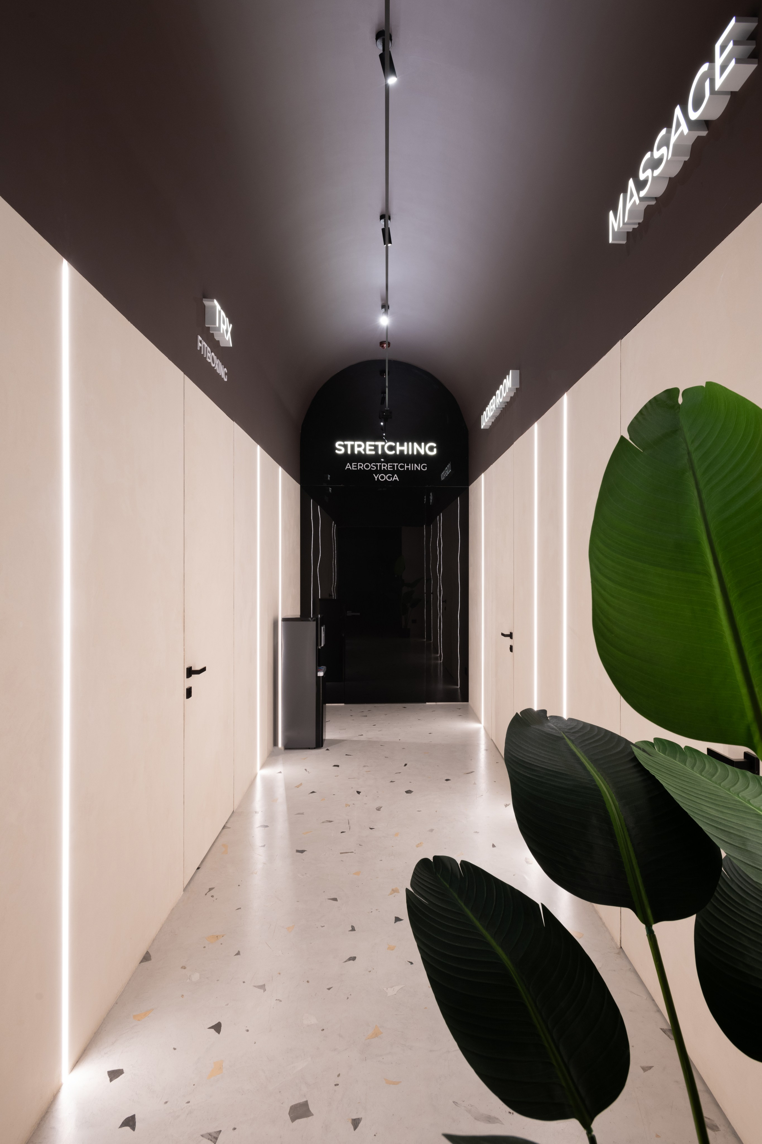 САЛОНЫ КРАСОТЫ 5+ ШТ. Роман Свободный — интерьерная и архитектурная съёмка, Москва и МО