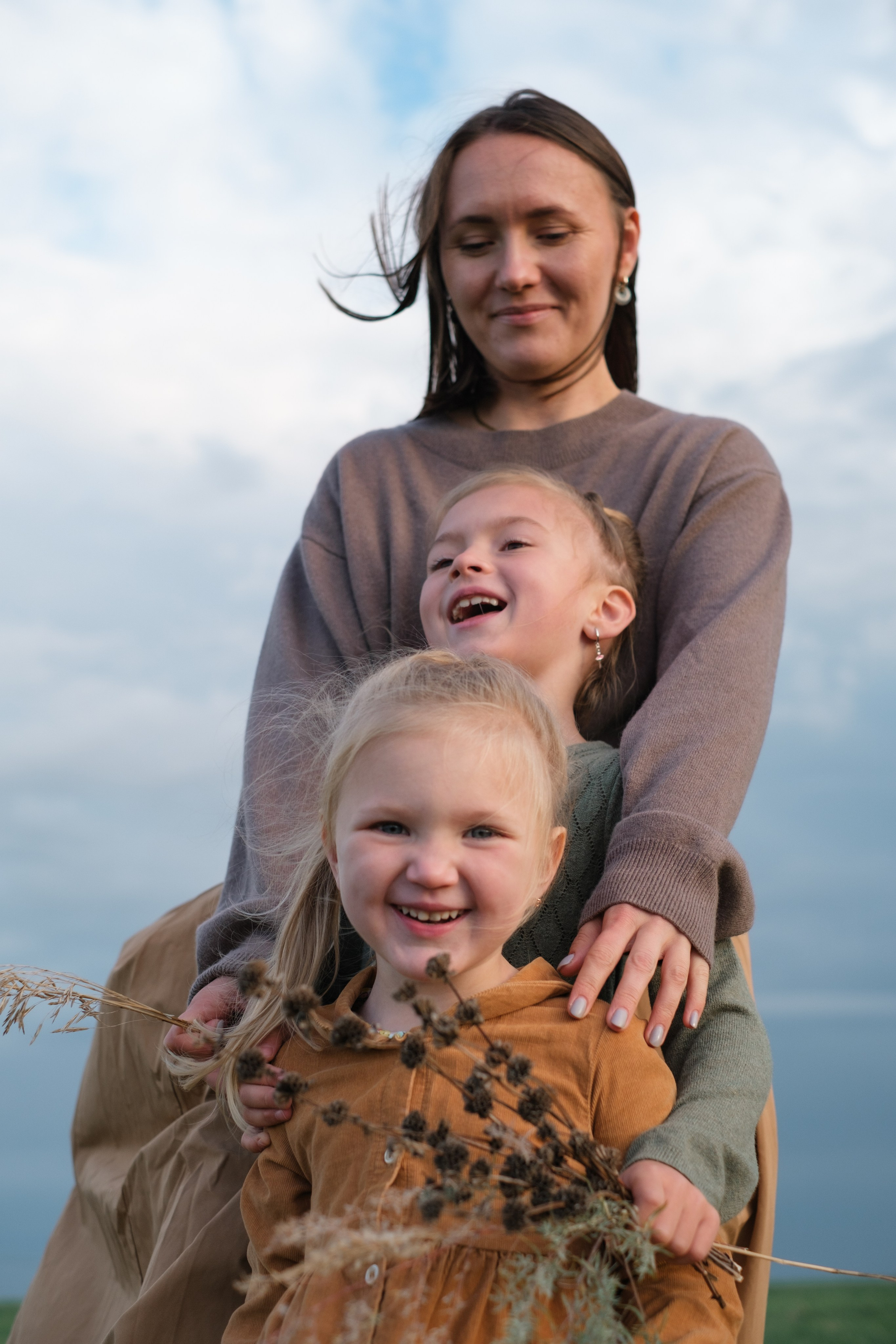 Яна и Никита с девчонками. Фотограф в Барнауле и на Алтае Маша Савова