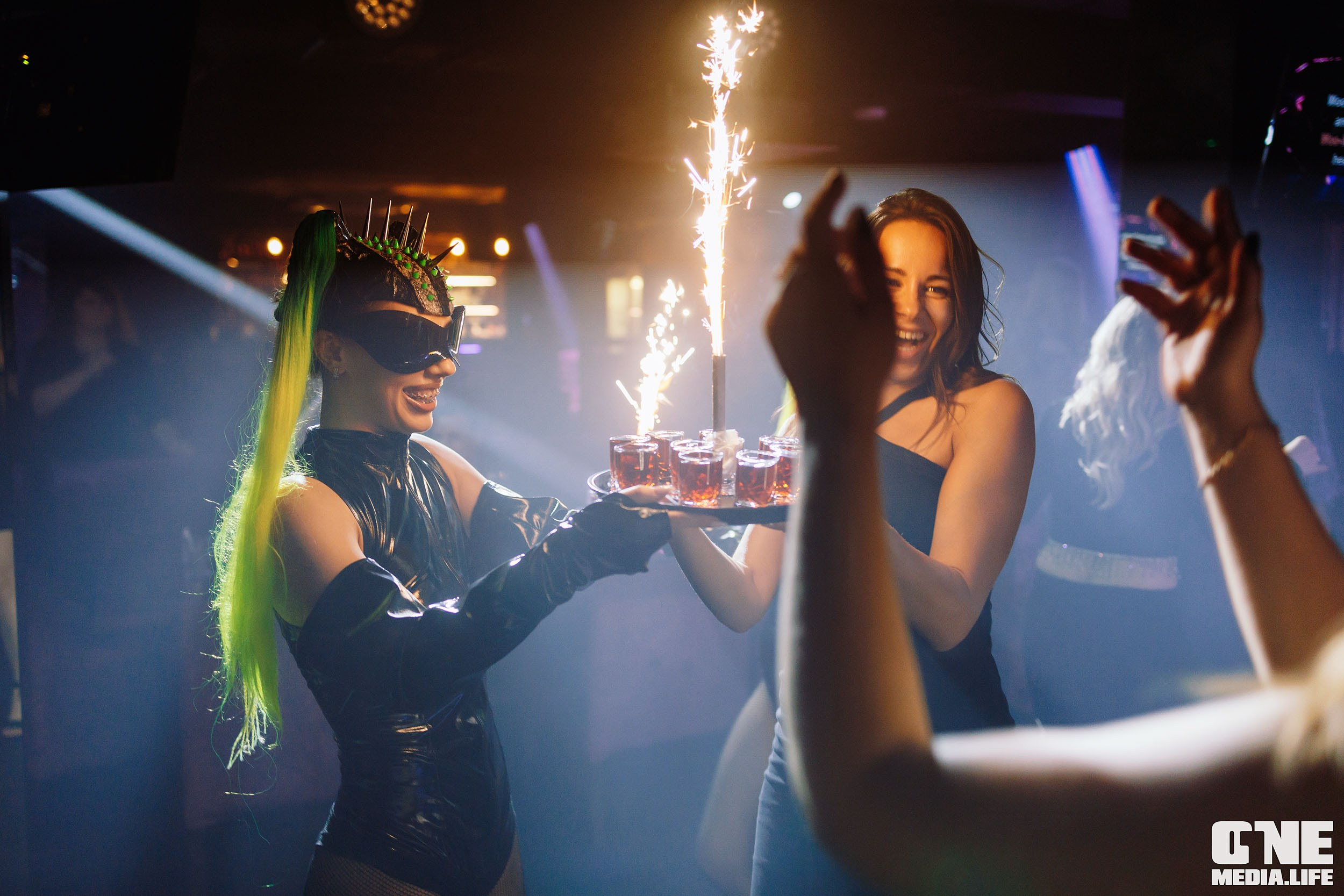 Фоторепортаж из караоке-клуба Эйфория. One Media Life: фоторепортажи, фотоотчеты с мероприятий и заведений