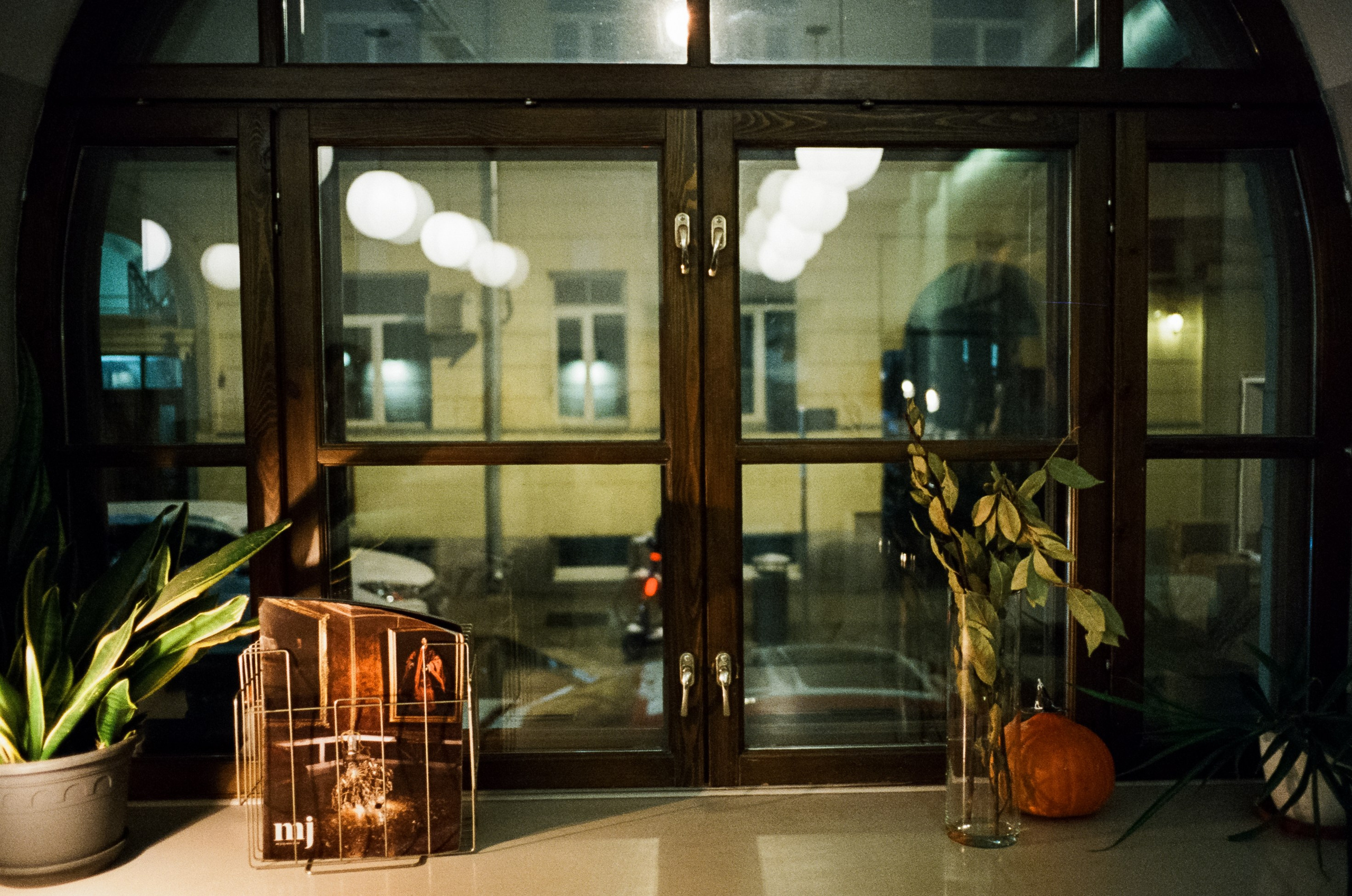 Выставочное пространство Cube.Moscow / SFL 500T