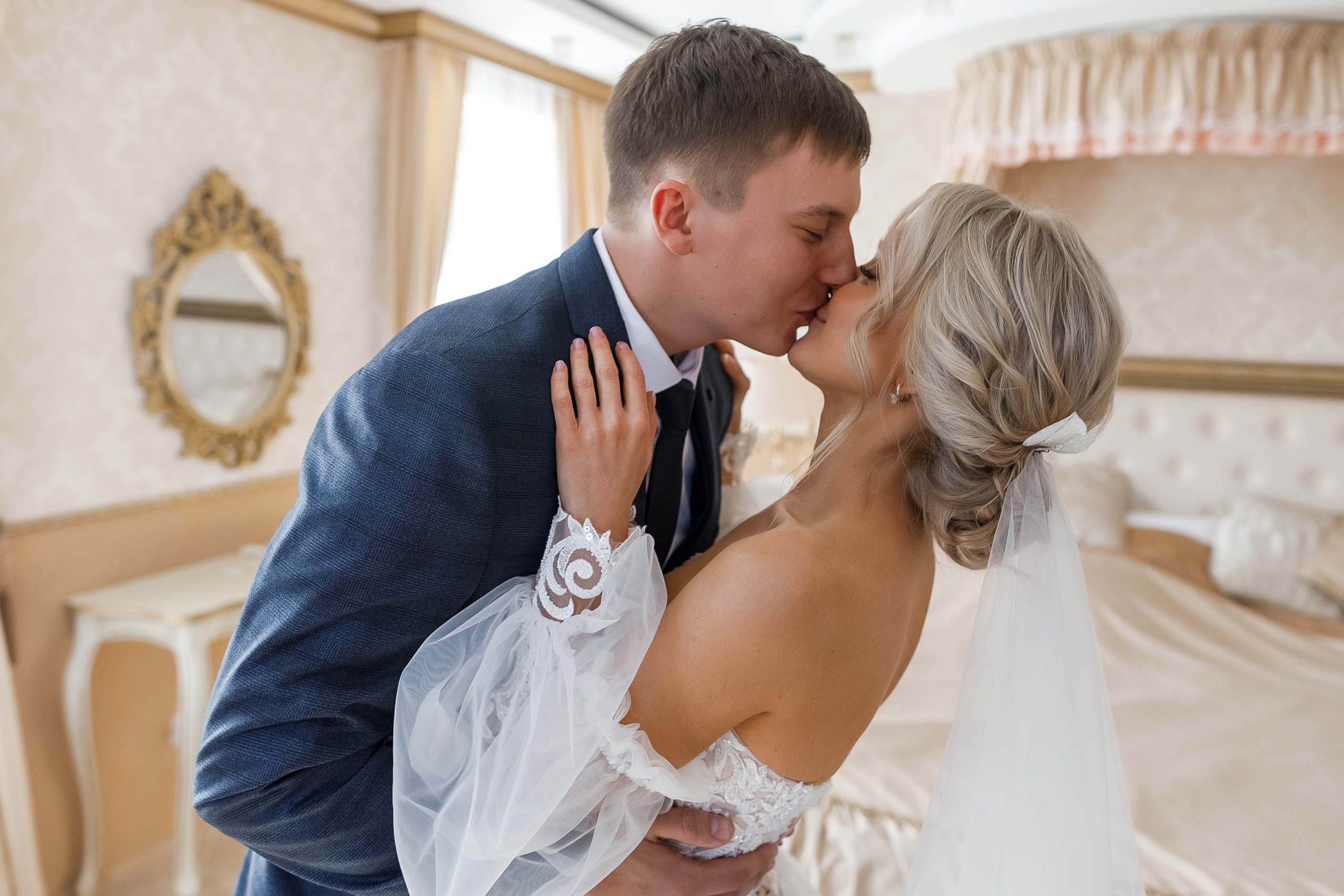 Роскошная свадебная фотосессия в нежных тонах. Олег Сверчков | Свадебный фотограф Вологда