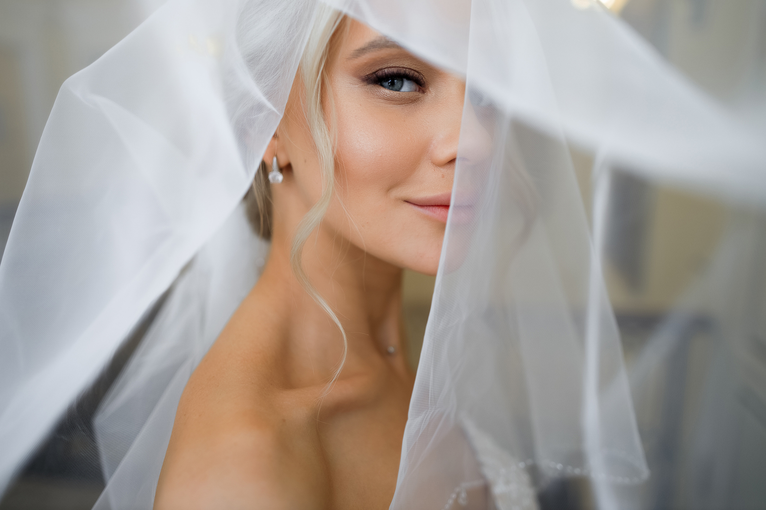 Роскошная свадебная фотосессия в нежных тонах. Олег Сверчков | Свадебный фотограф Вологда