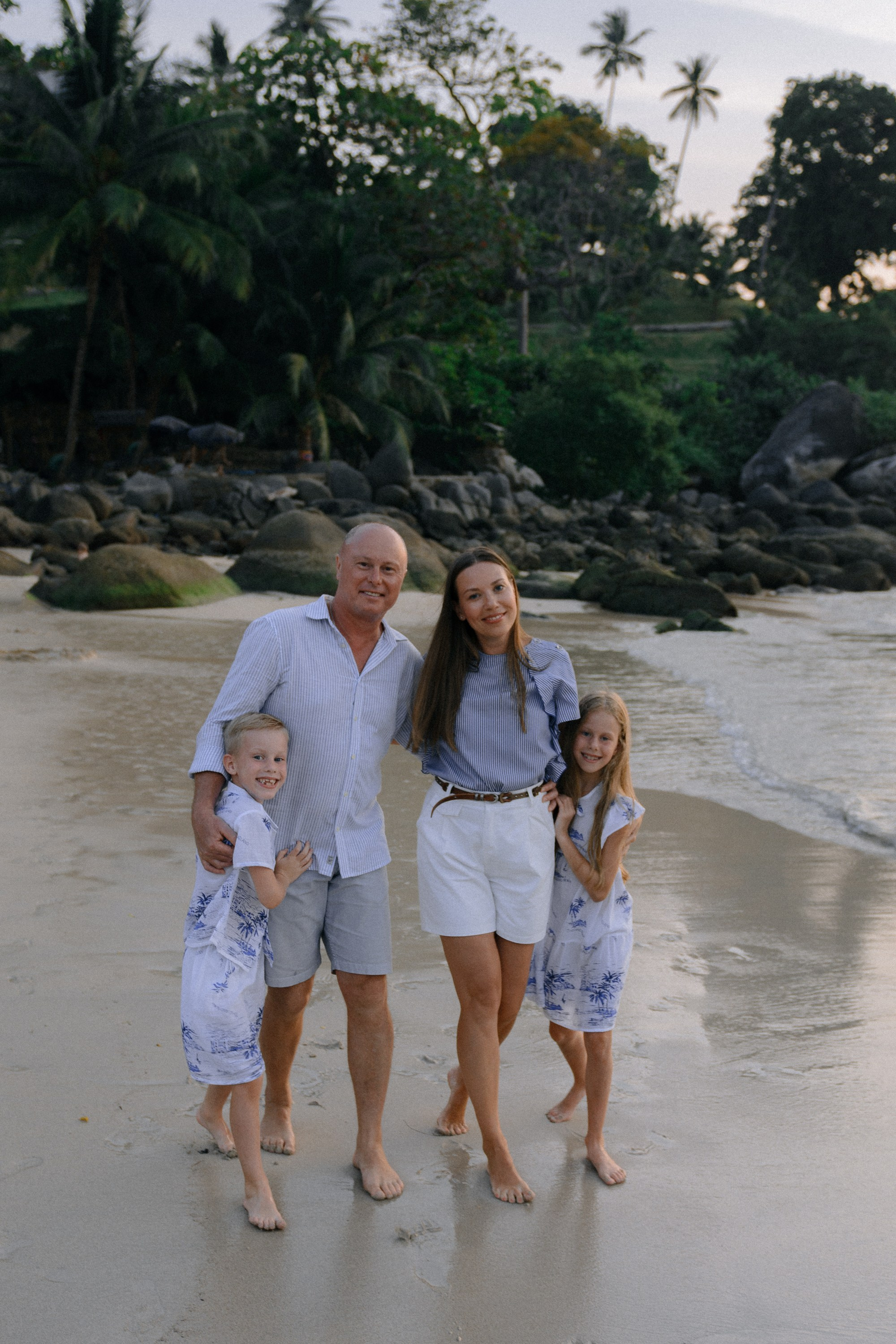 Family photoshoots in Bangkok, Thailand. Fedor Lemeshko — Destination Wedding and Family Lifestyle photographer