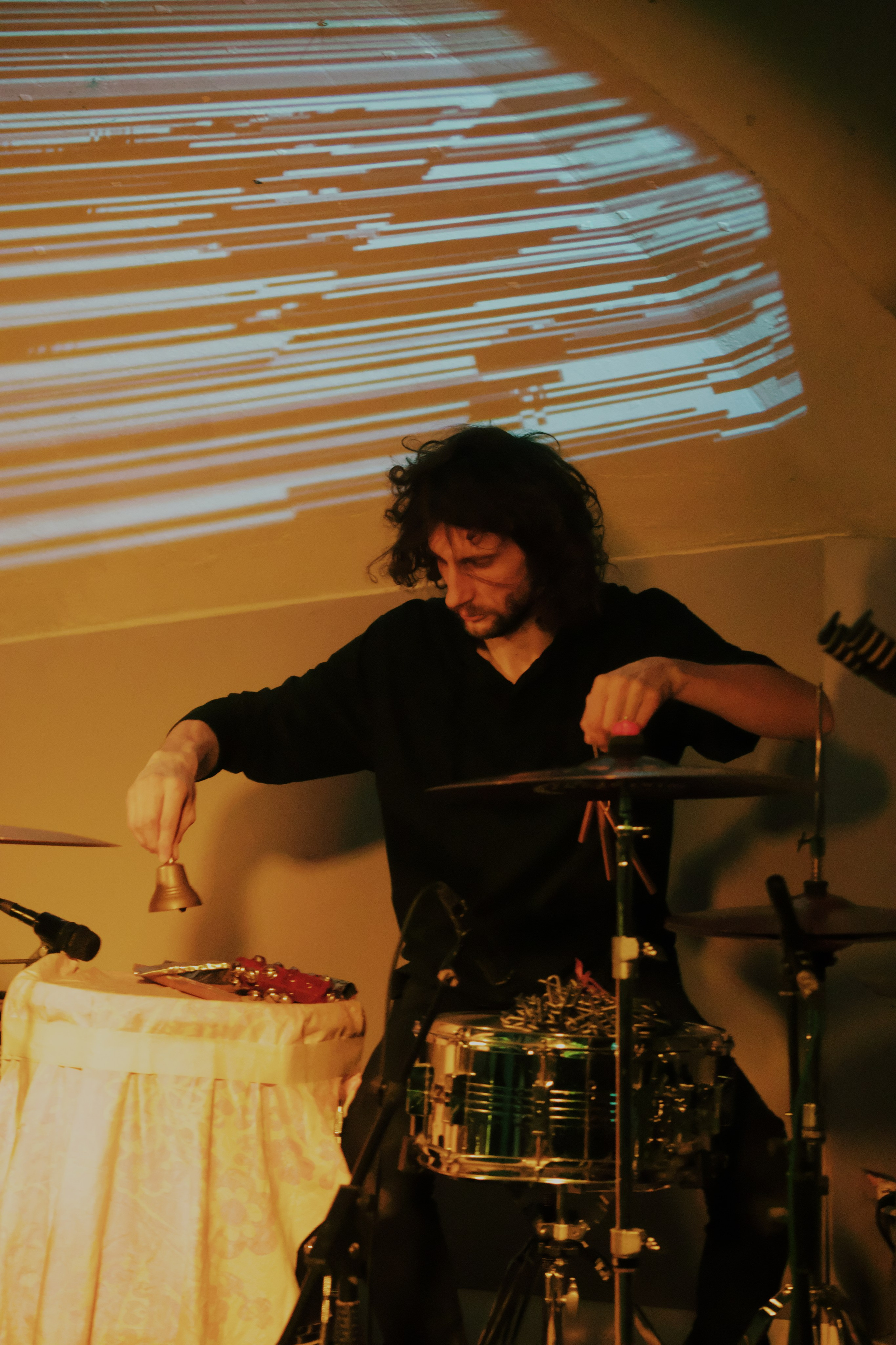 Видишь, я всё ещё здесь 🎛️. Миша Печёнкин | фотография