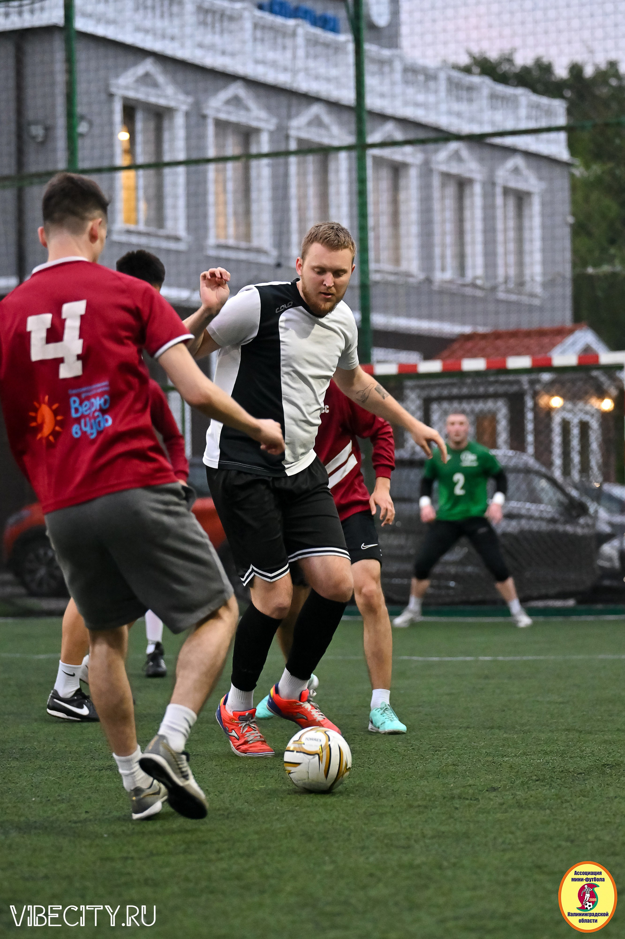 ИГРЫ МИНИ-ФУТБОЛЬНОЙ И КОРПОРАТИВНОЙ ЛИГИ. VIBECITY.RU Вайб Сити Ру Фоторепортажи Фотоотчеты Калининград