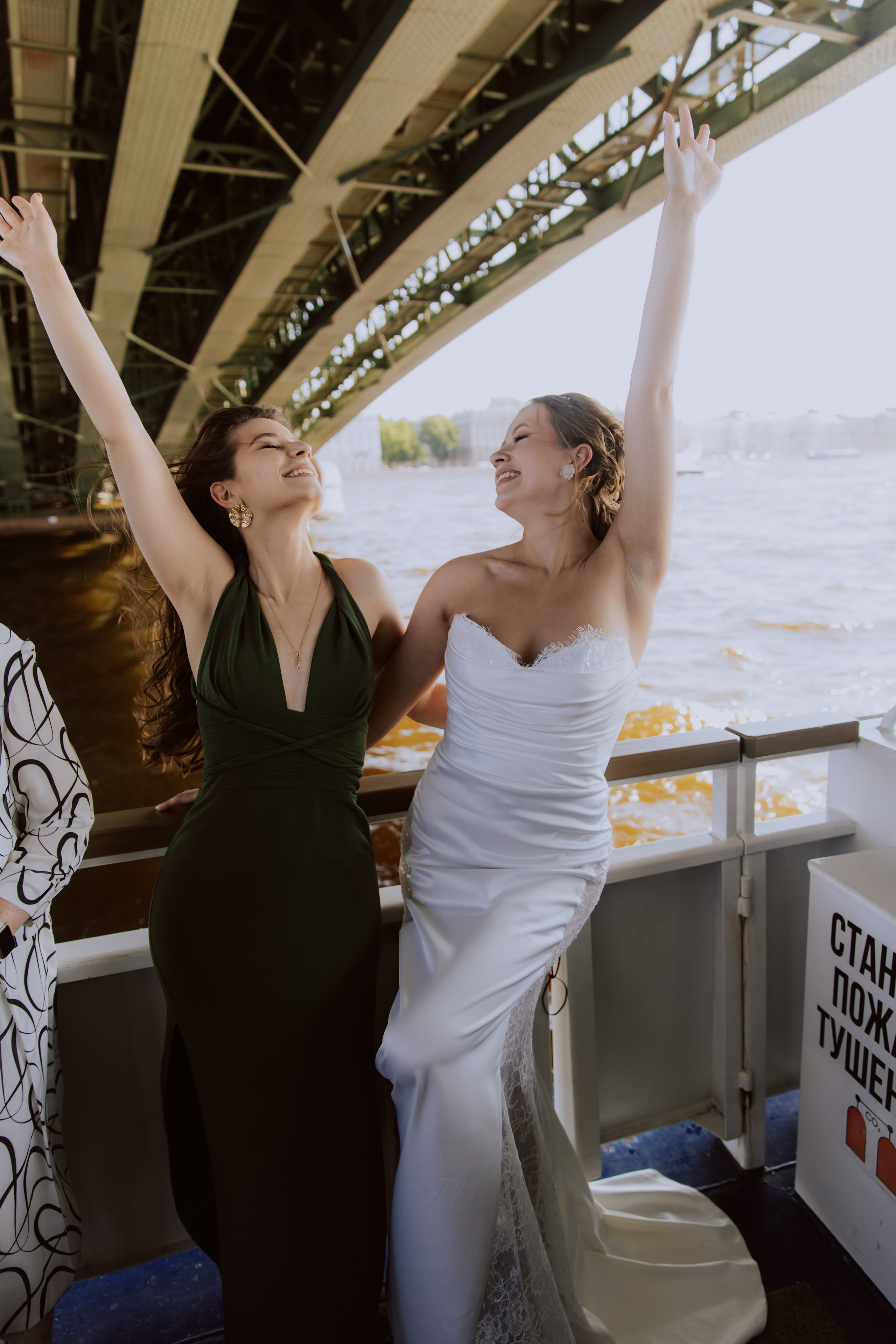 WEDDING. Фотограф, который снимает любовь в Санкт-Петербурге и Череповце