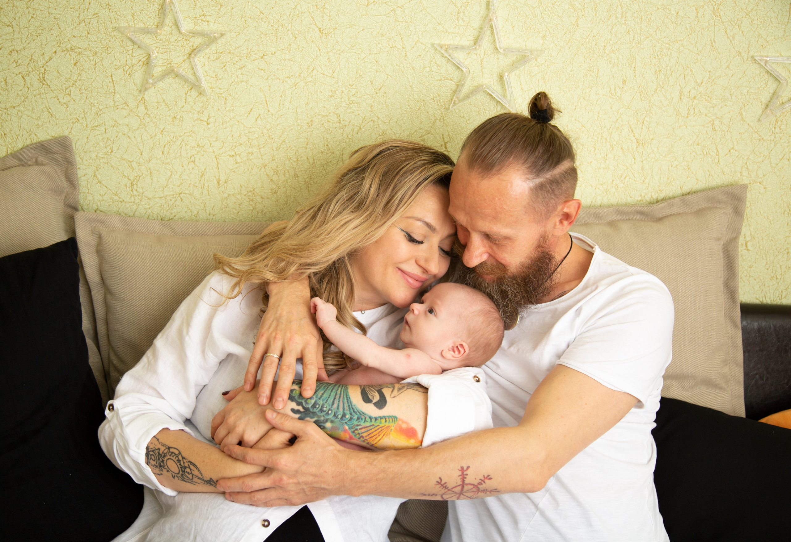 Фотосессия новорожденного мальчика в Москве. Фотосессия в студии в Москве от профессионального фотографа услуги по доступным ценам