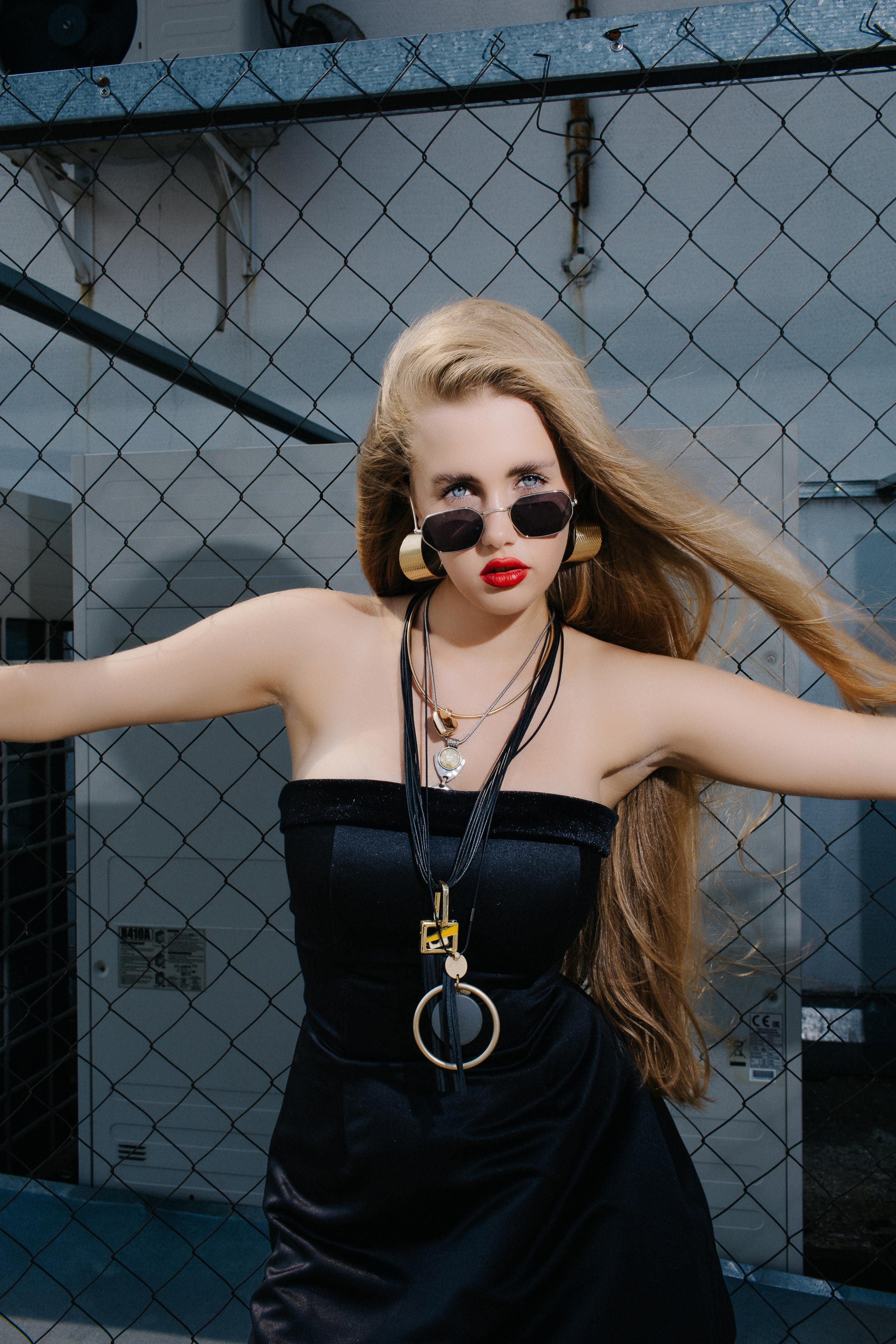 София. Съёмка на крыше паркинга в стиле Фэшн. Сергеев Алексей. Фотограф