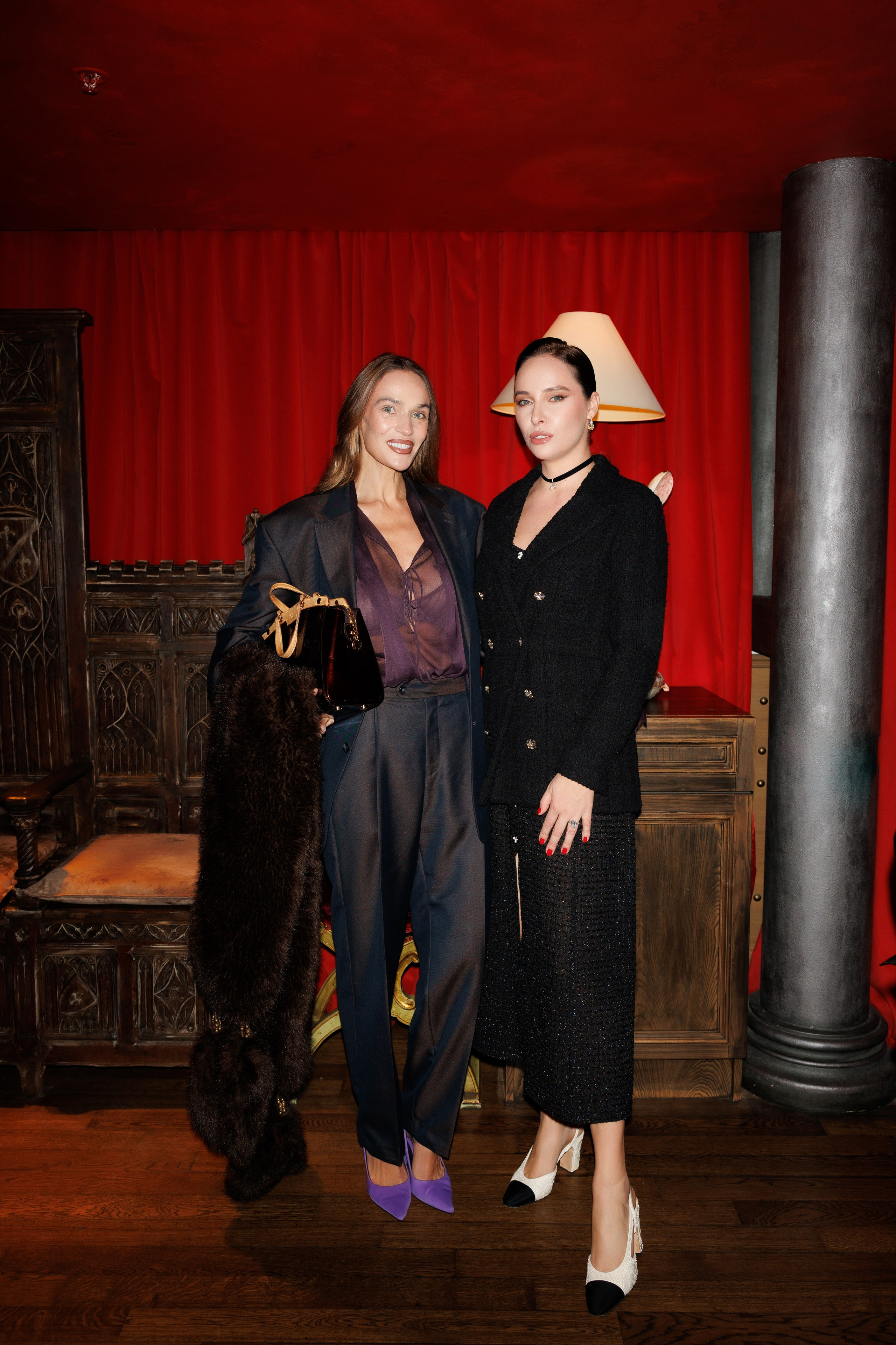 Алена Водонаева и Ирина Зарькова на Дне Рождения ресторана «White Rabbit» Белый Кролик