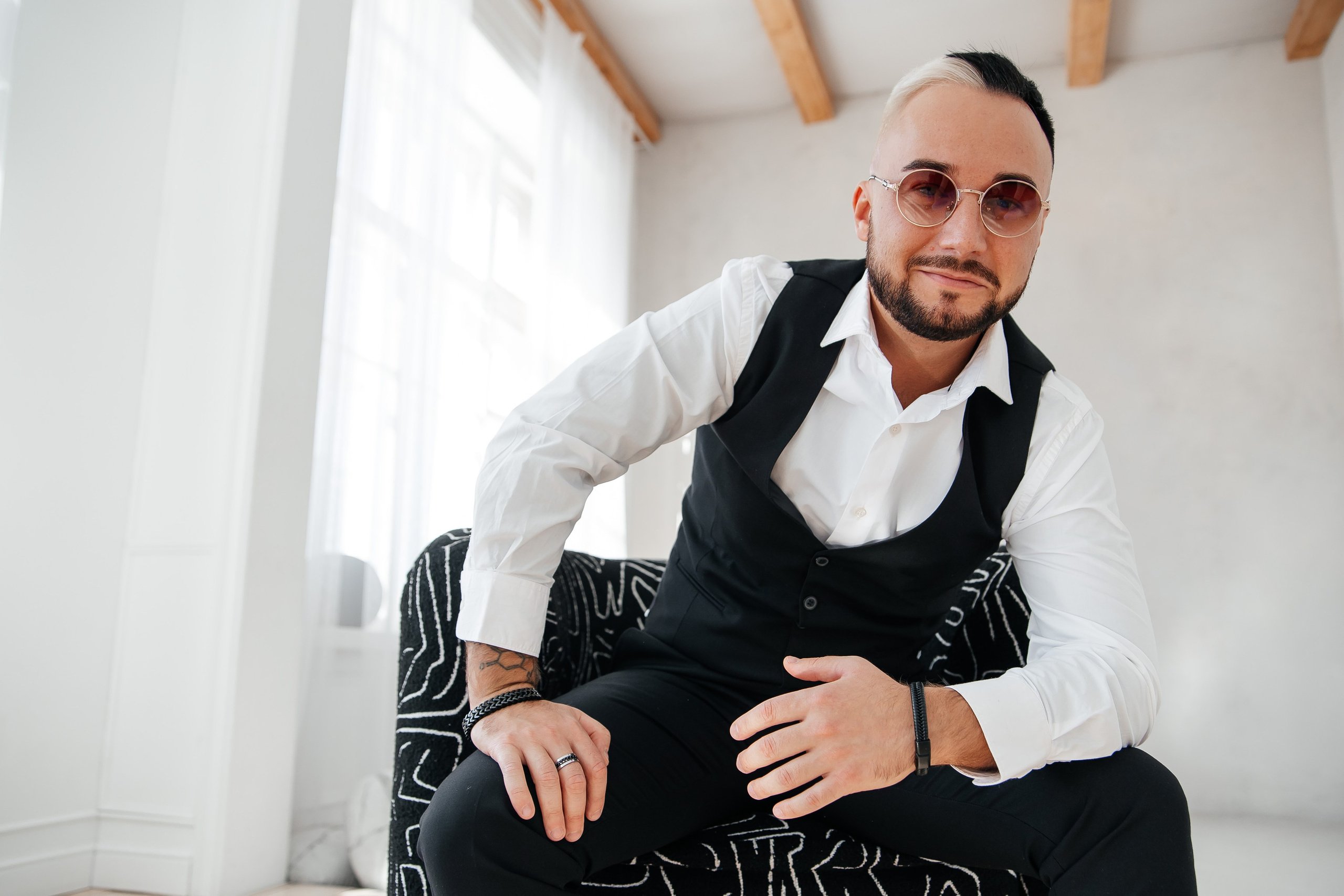 Фотосессия мужская в студии. Свадебный, семейный фотограф, контент съёмка. Екатеринбург. Елена Граф